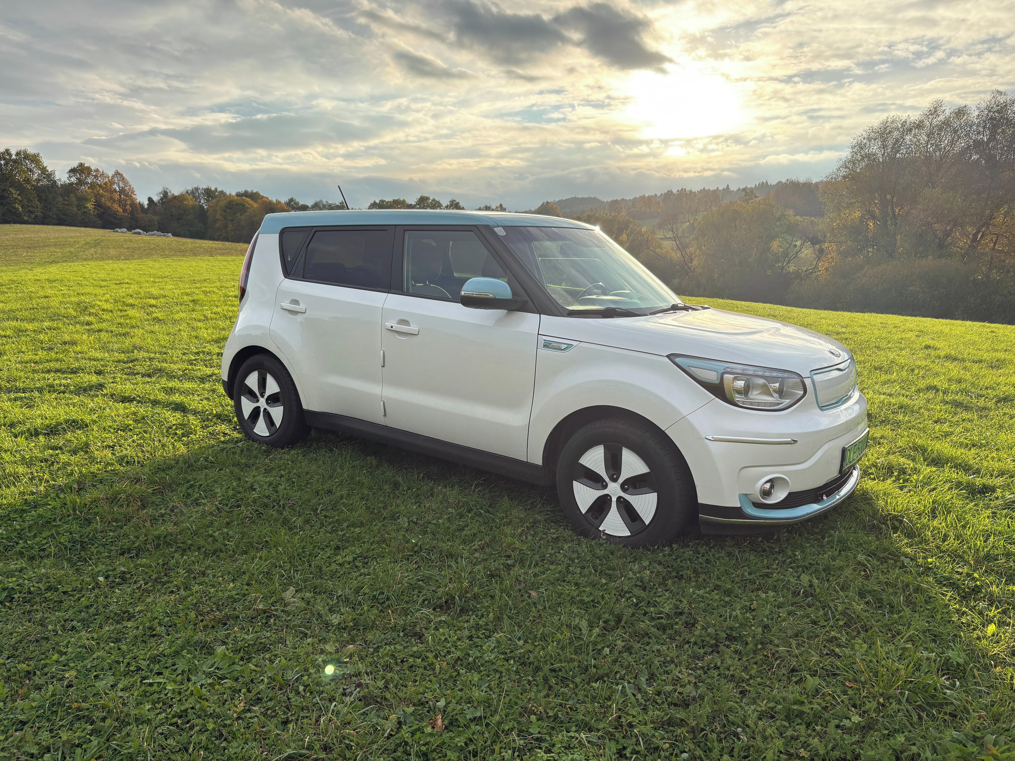 Kia e-Soul, Prodám Kia Soul elektro - fotka 2
