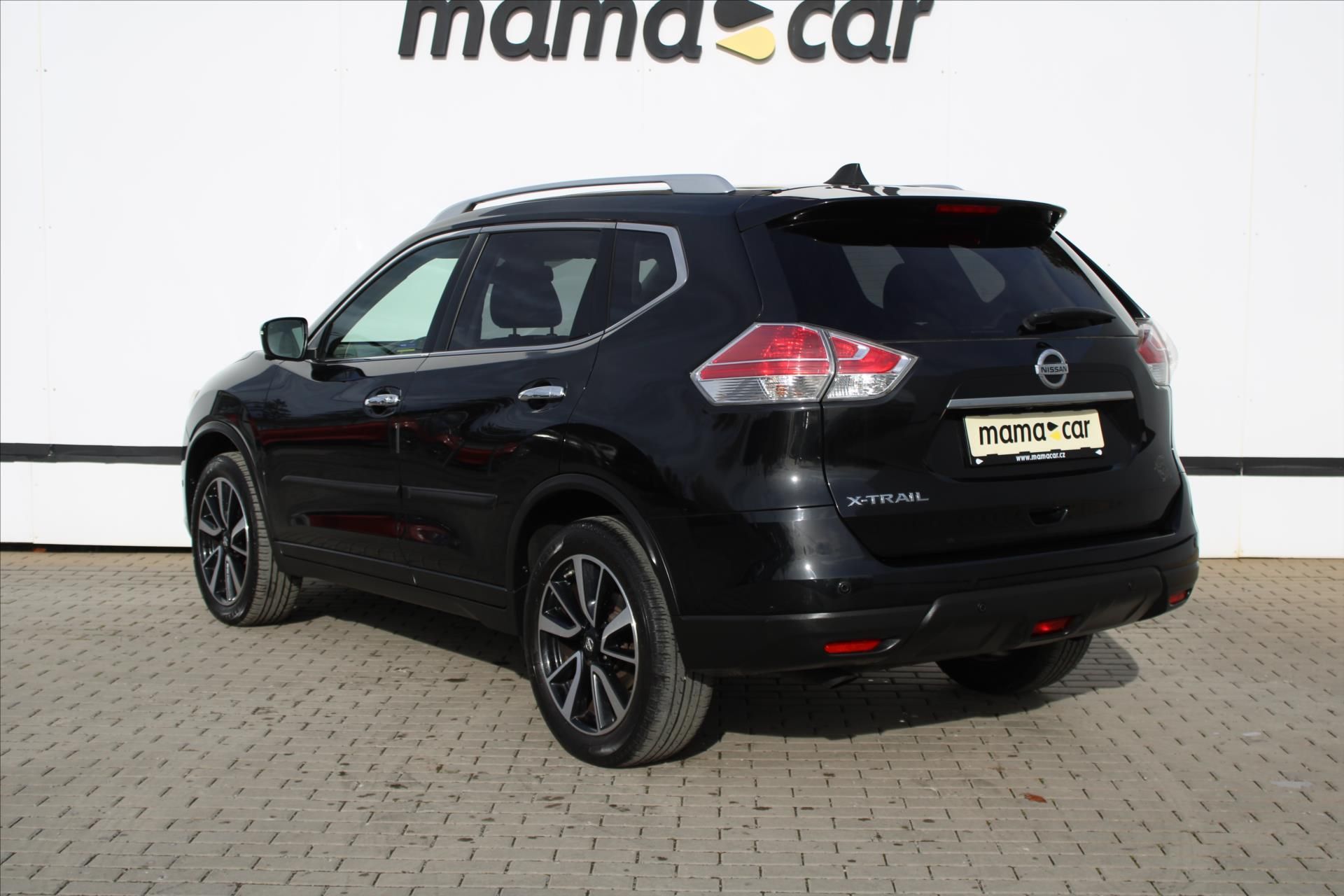 Nissan X-Trail, 1.6 dCi 4x4 TEKNA 1.MAJ. ČR - fotka 5