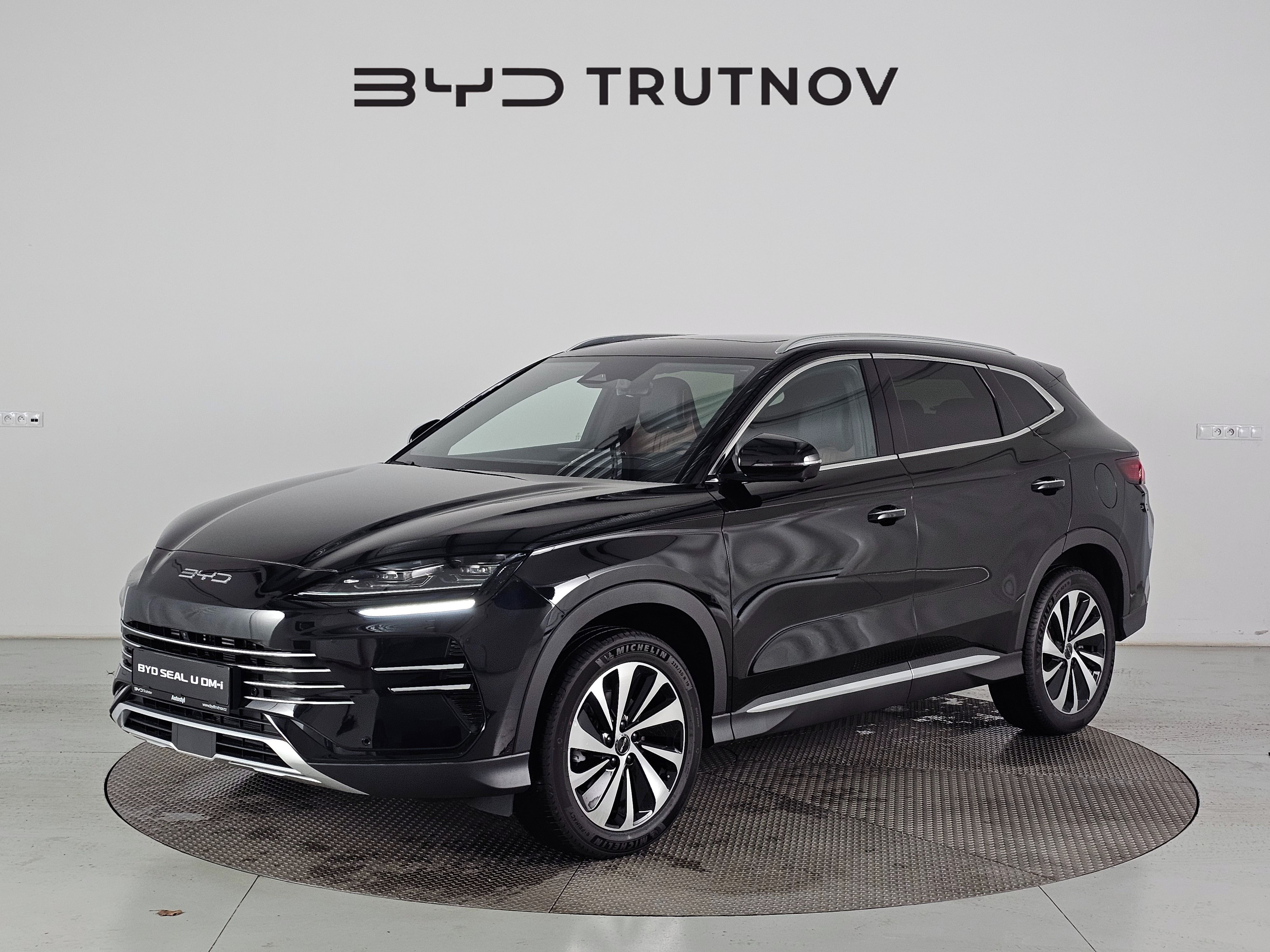 BYD Seal U, PLUG-IN 324k 4x4 DESIGN