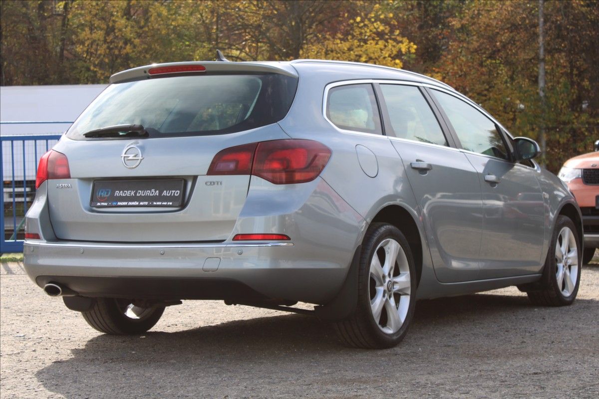 Opel Astra, 2,0 CDTi  NOVÉ V ČR,VÝHŘEVY - fotka 5