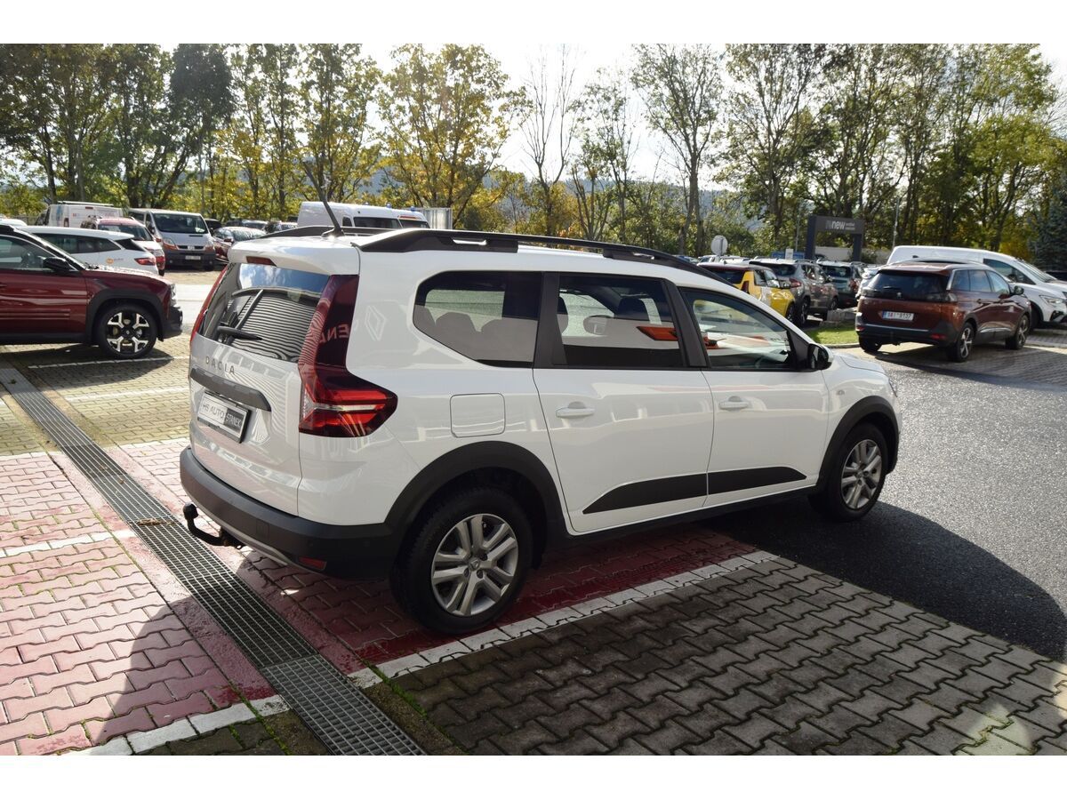 Dacia Jogger, Comfort TCe 110k, 5 míst - fotka 3