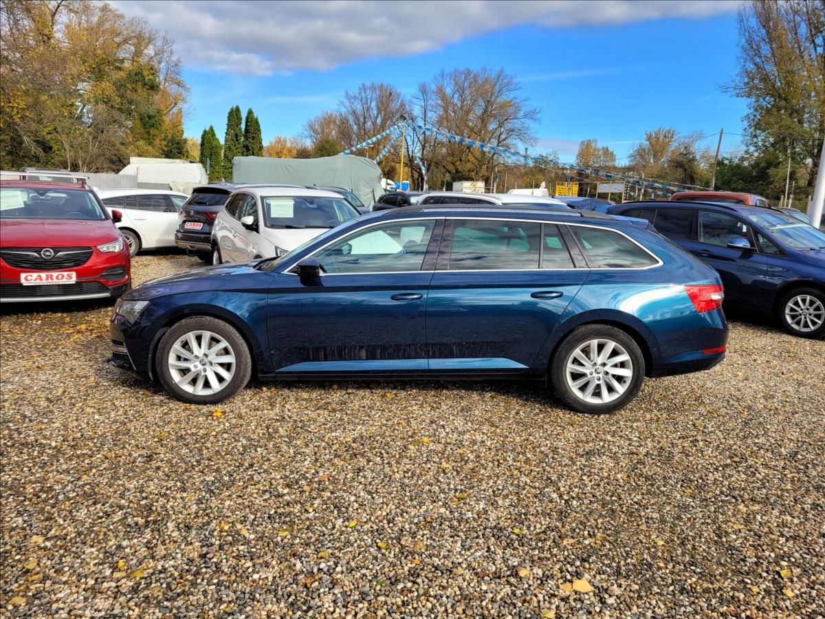 Škoda Superb, 1,4 TSI,PHEV,DSG,LED,NAVI,VÝHŘ - fotka 3
