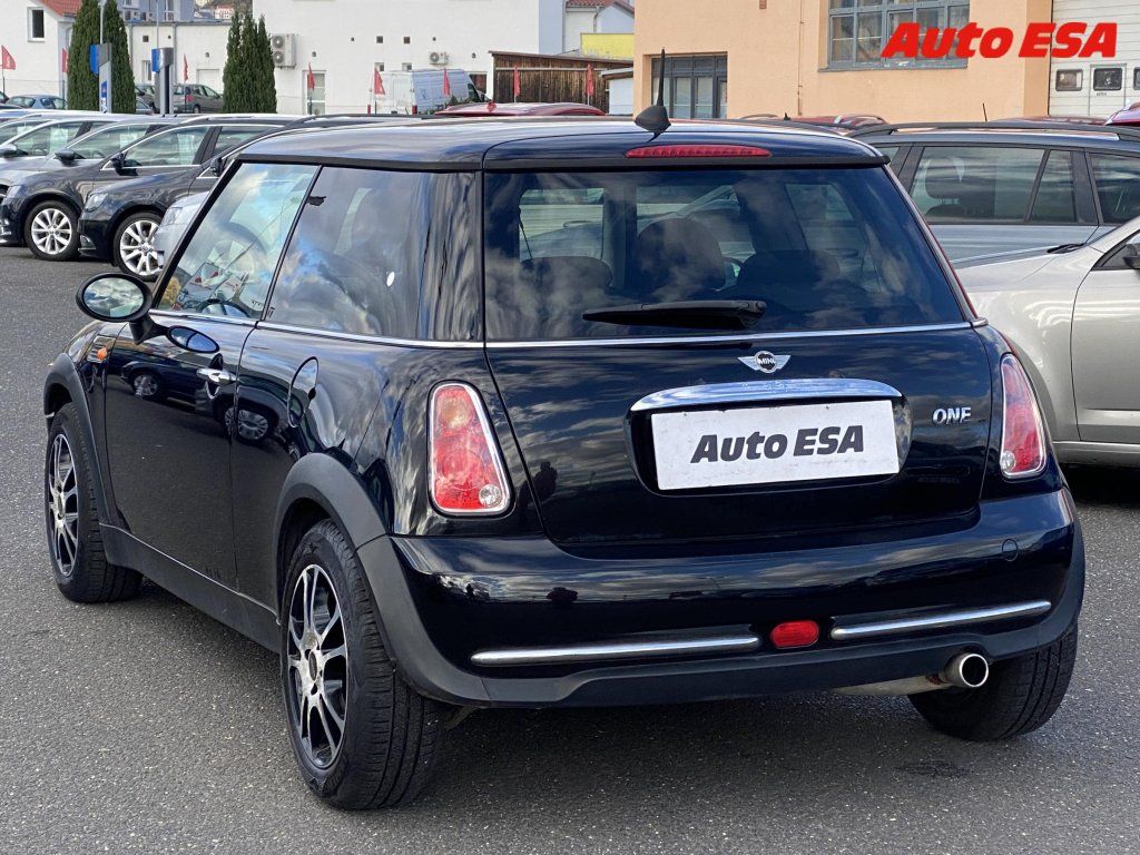 Mini One, 1.6,AC,výhřev sed - fotka 4