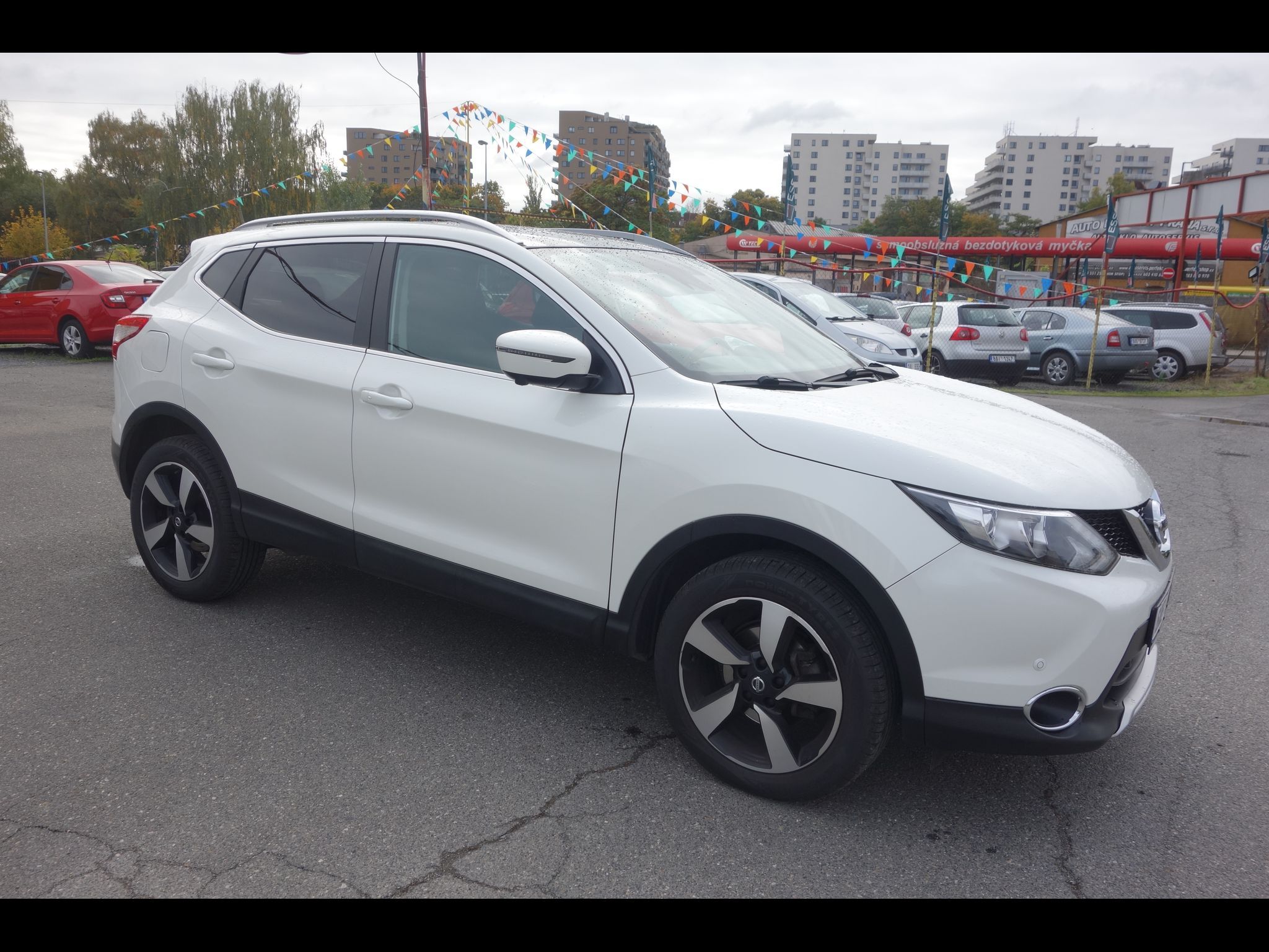 Nissan Qashqai, 1,6DIG-T 120kW ČR! 1.MAJ.! - fotka 5