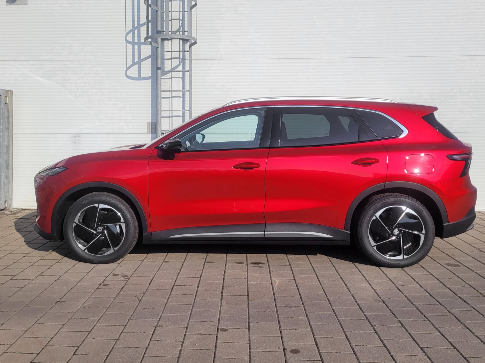 MG MGS5 EV, 231k 64kWh 1AT  Exclusive - fotka 6