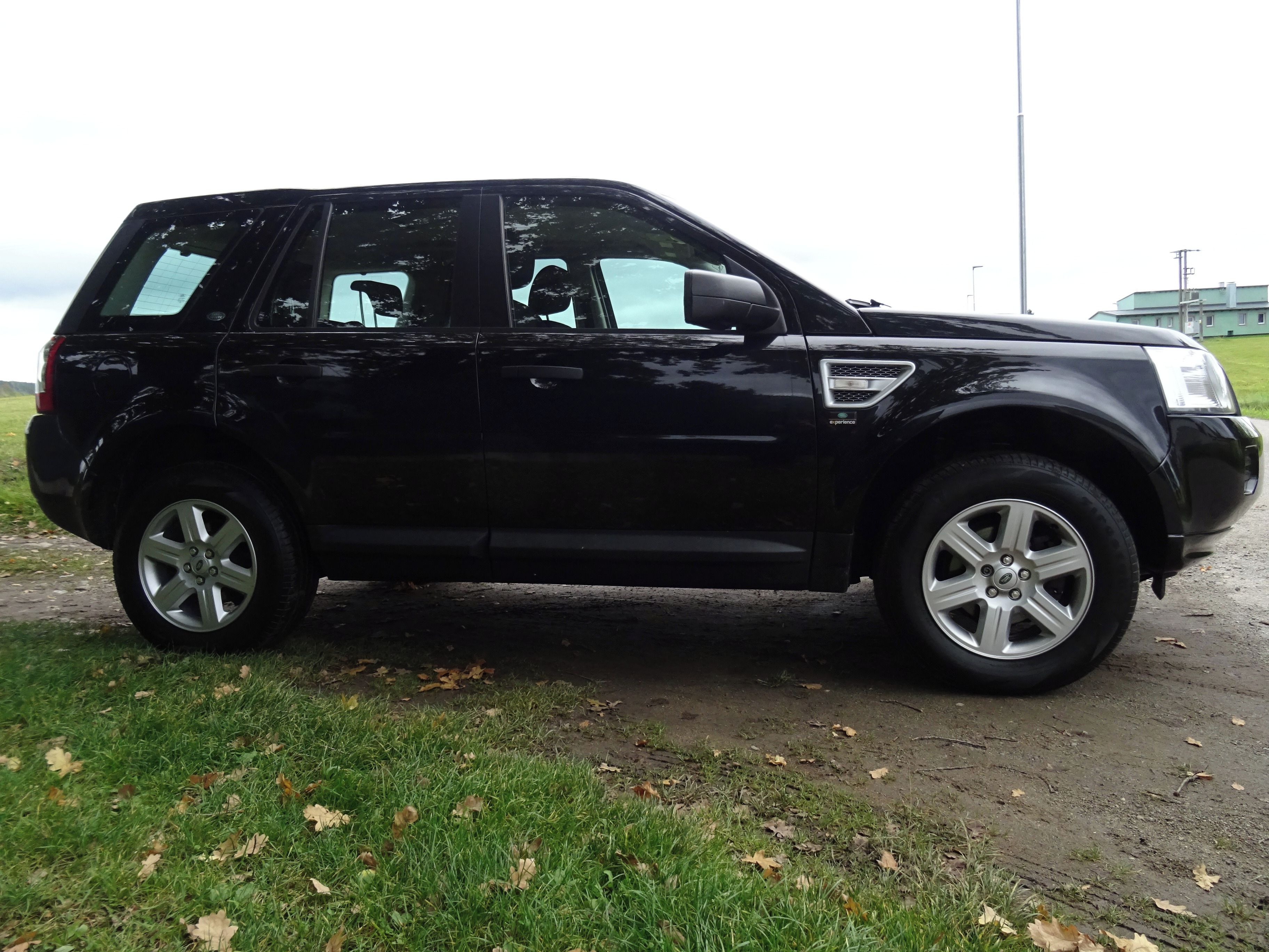Land Rover Freelander, 2.2TD4 4x4  2x alu kola, tažné - fotka 3