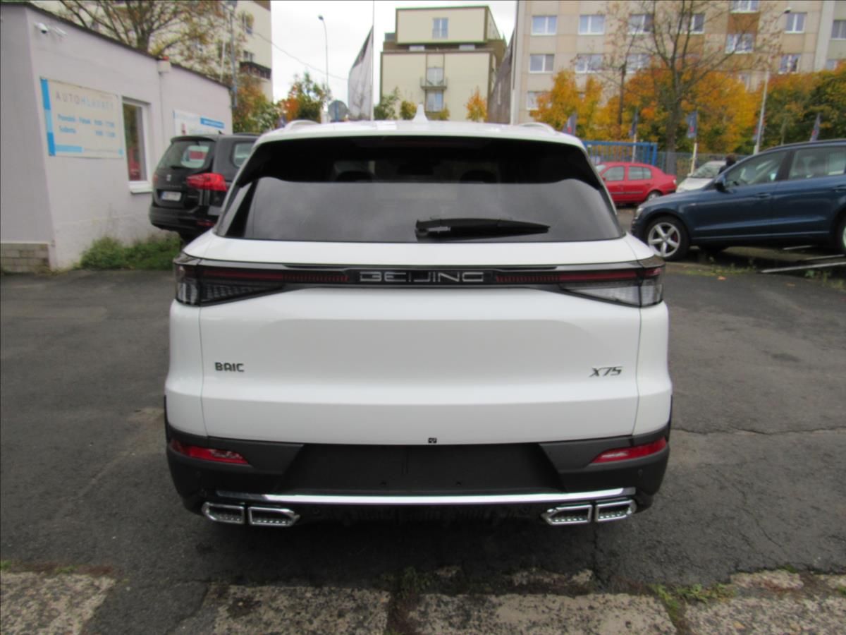 BAIC X7, 1,5 T 130kW AUT Panorama Nové - fotka 5