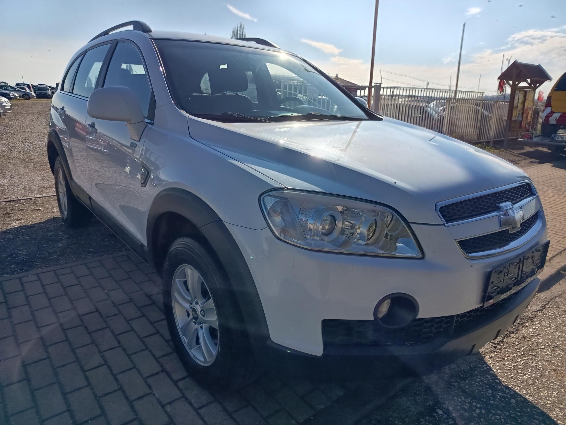 Chevrolet Captiva, 2.4 100Kw - fotka 6