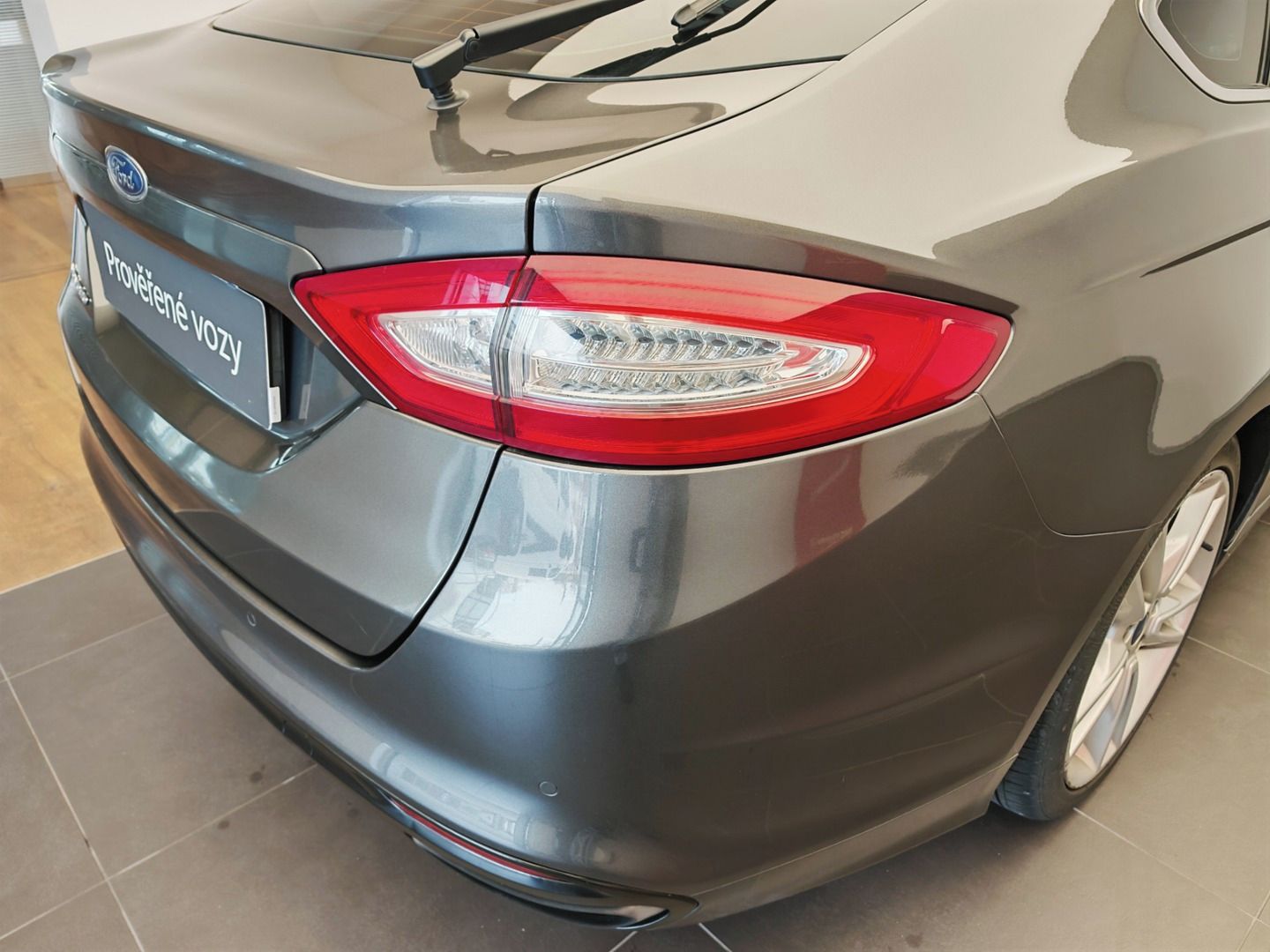 Ford Mondeo, Titanium 2.0 EcoBoost 179kW - fotka 6