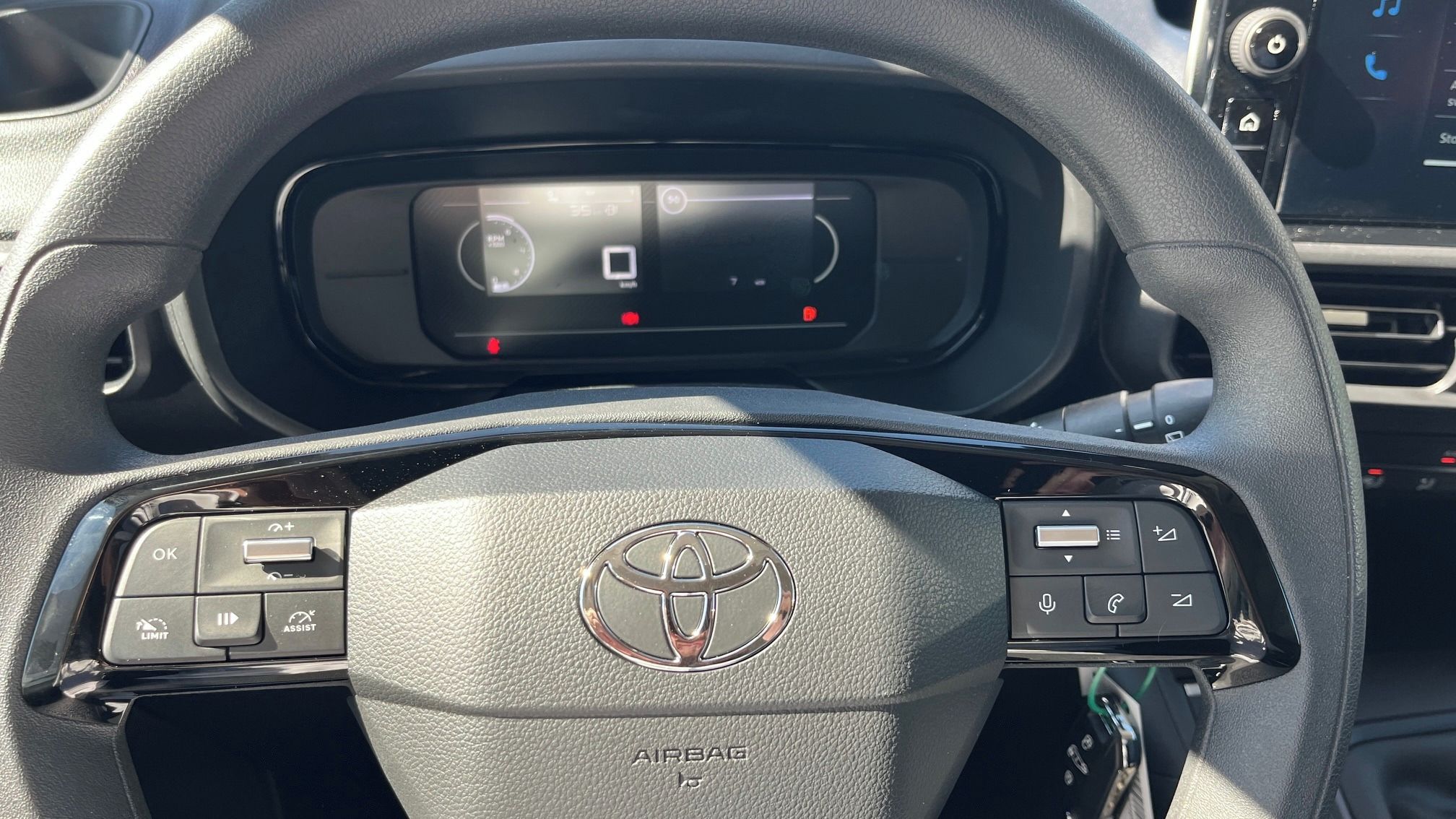 Toyota Proace City Verso, Long 1,2i 110PS Business 7s - fotka 5