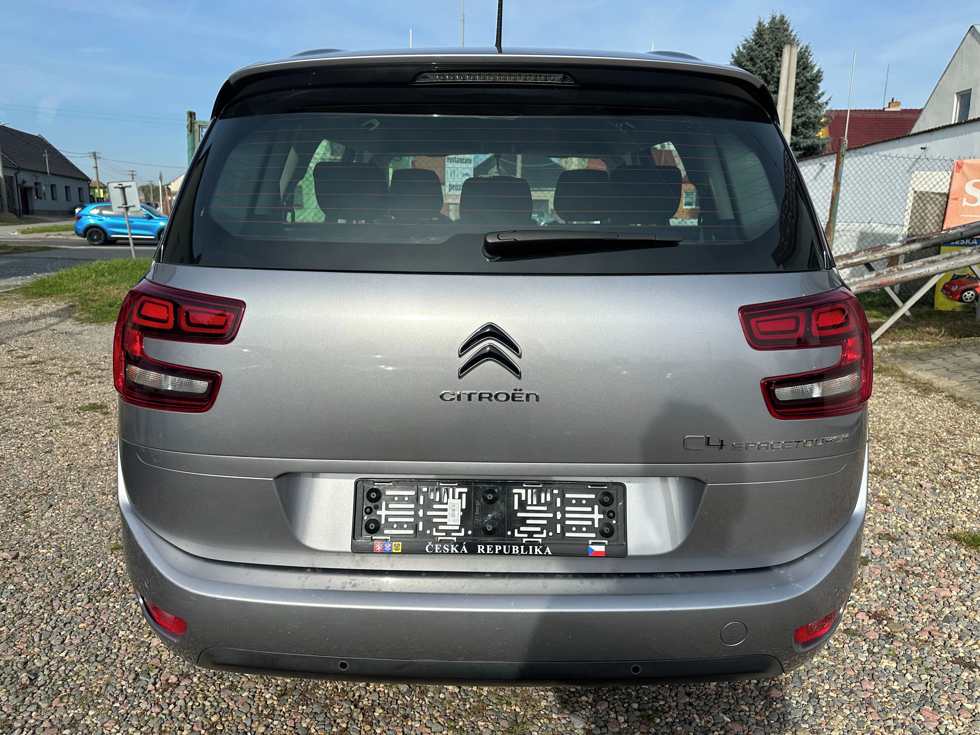 Citroën Grand C4 SpaceTourer, 1,5 BlueHDi 96 kW 7-MÍST - fotka 6