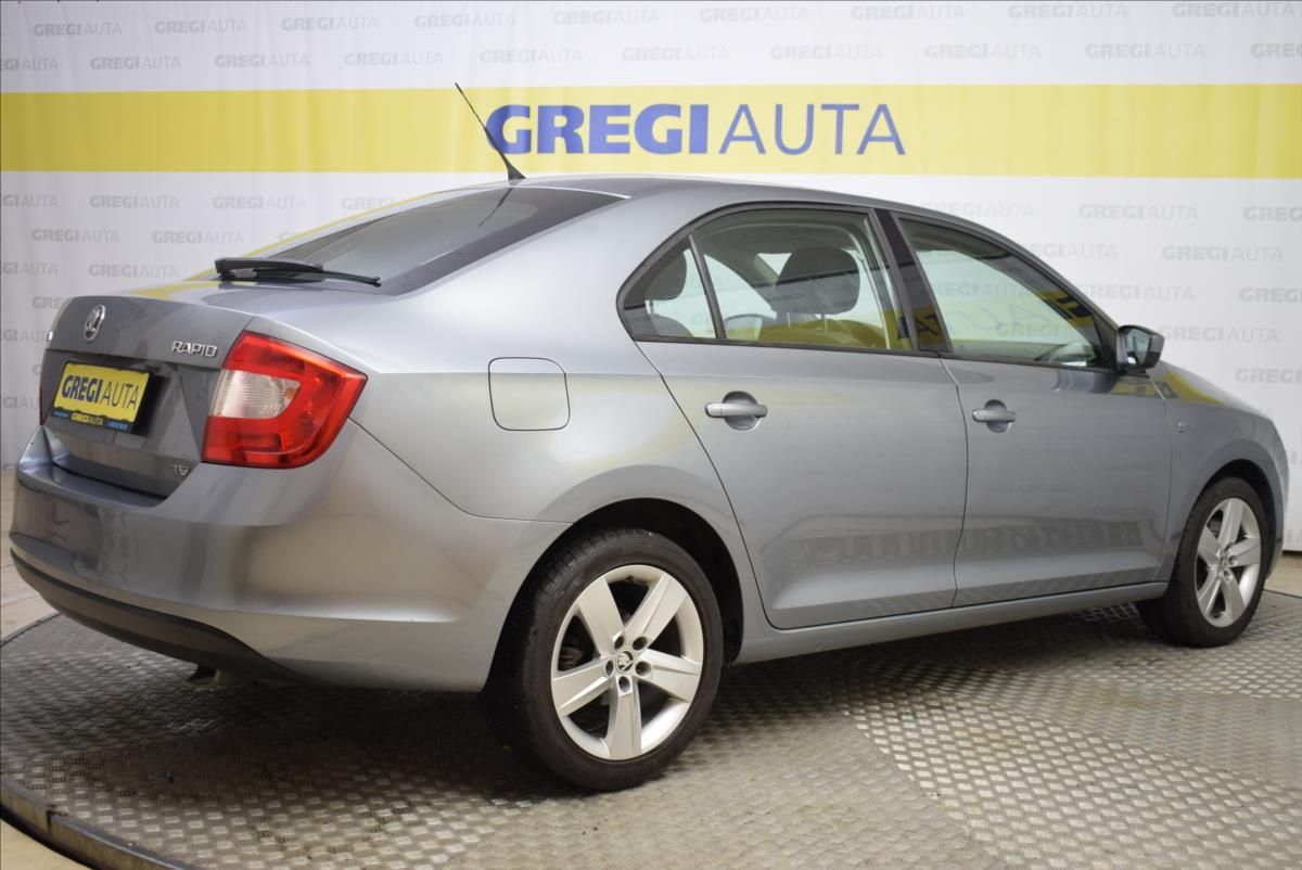 Škoda Rapid, 1,2 TSi PR.SERVIS,TOP STAV - fotka 6