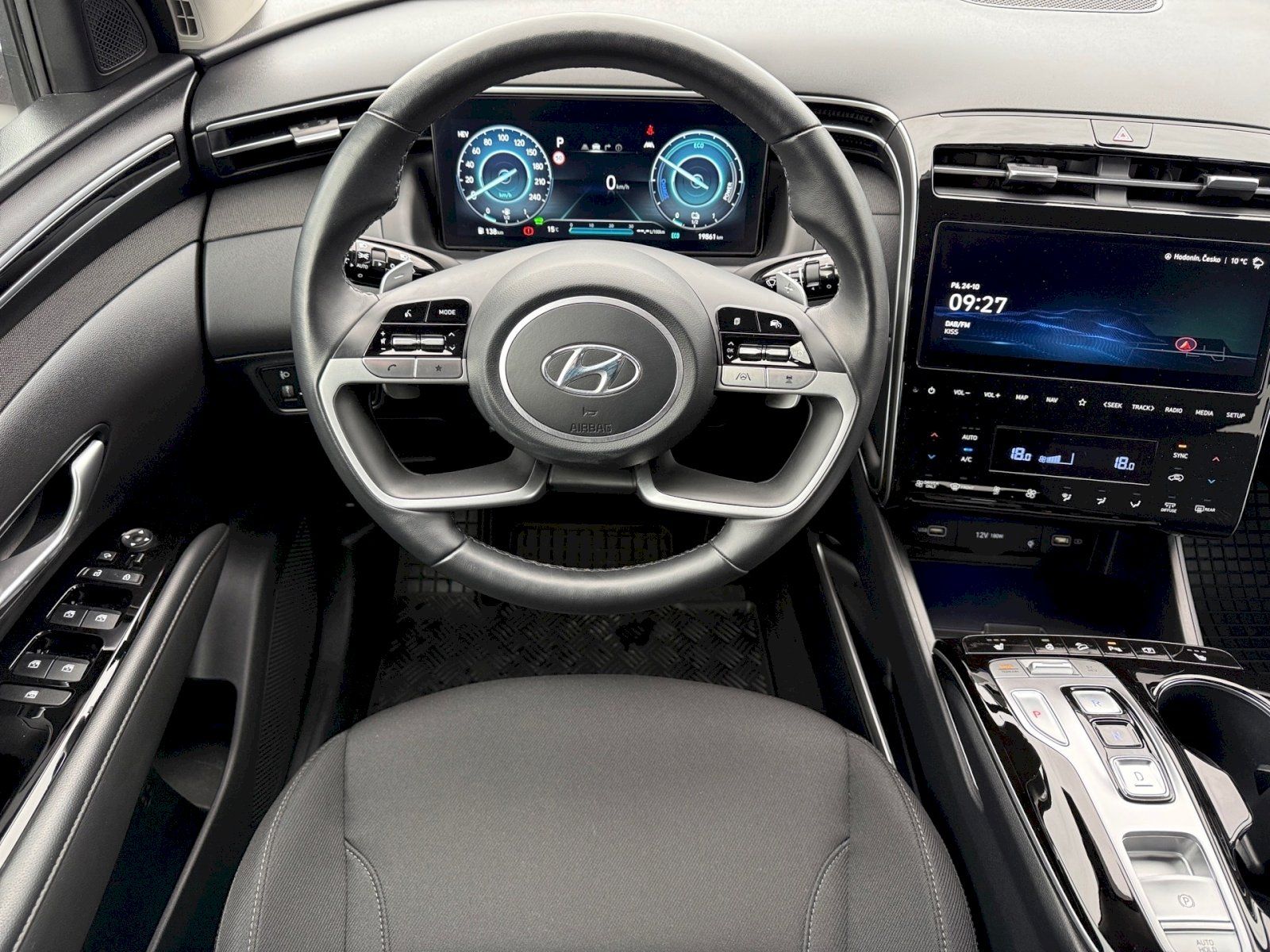 Hyundai Tucson, 1,6 T-GDI PHEV 4x4  Style AT - fotka 5