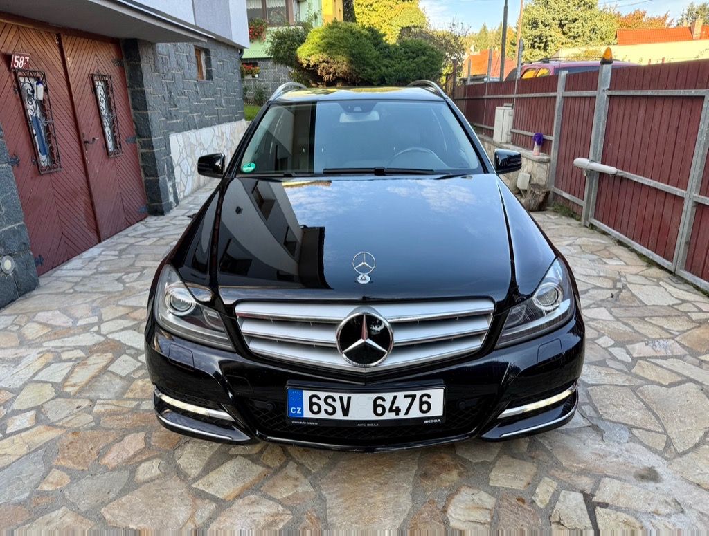 Mercedes-Benz Třídy C, 200 CGI 135KW AVANTGARDE - fotka 2