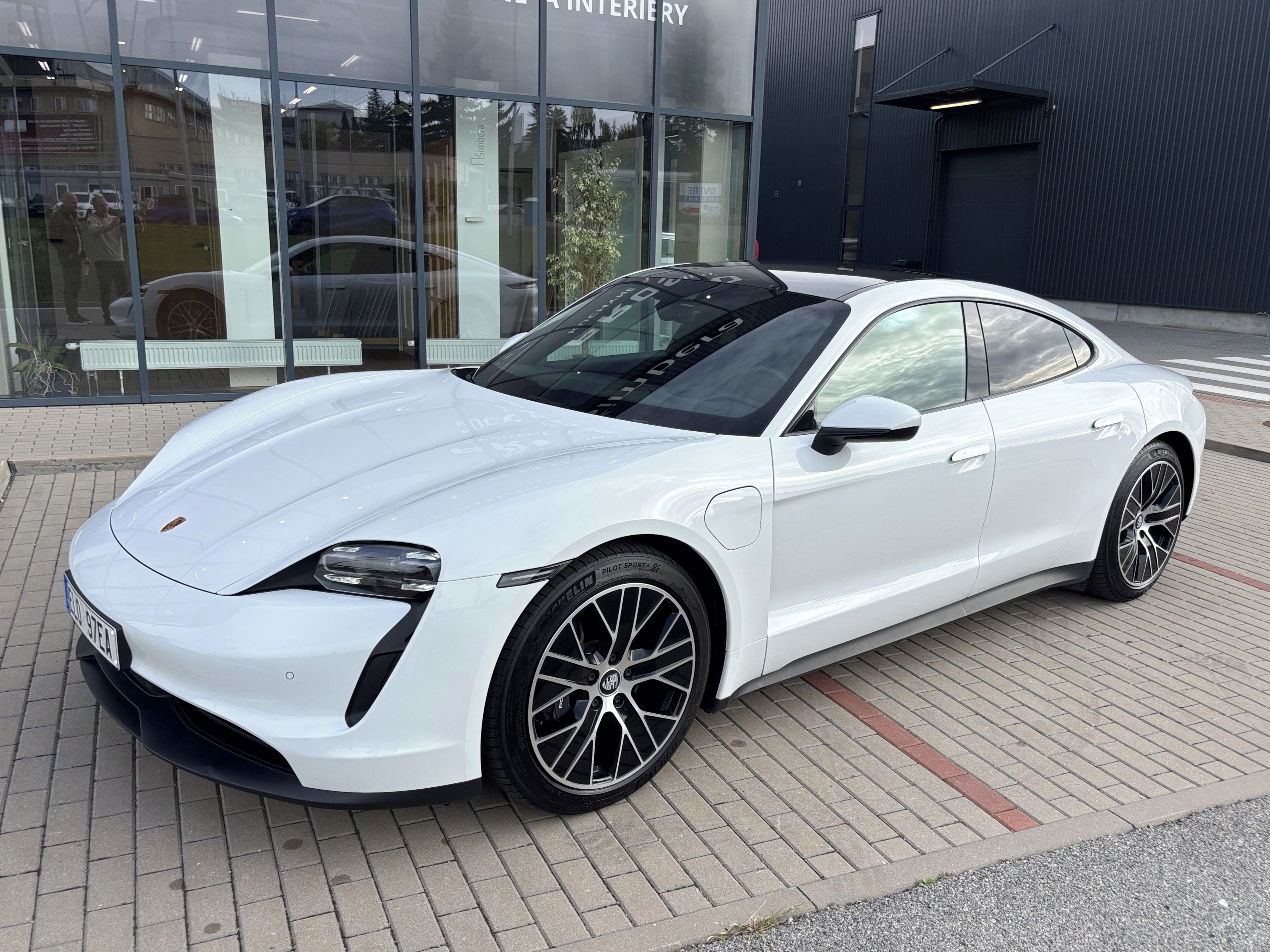 Porsche Taycan, Performance Bateryplus odp.DPH
