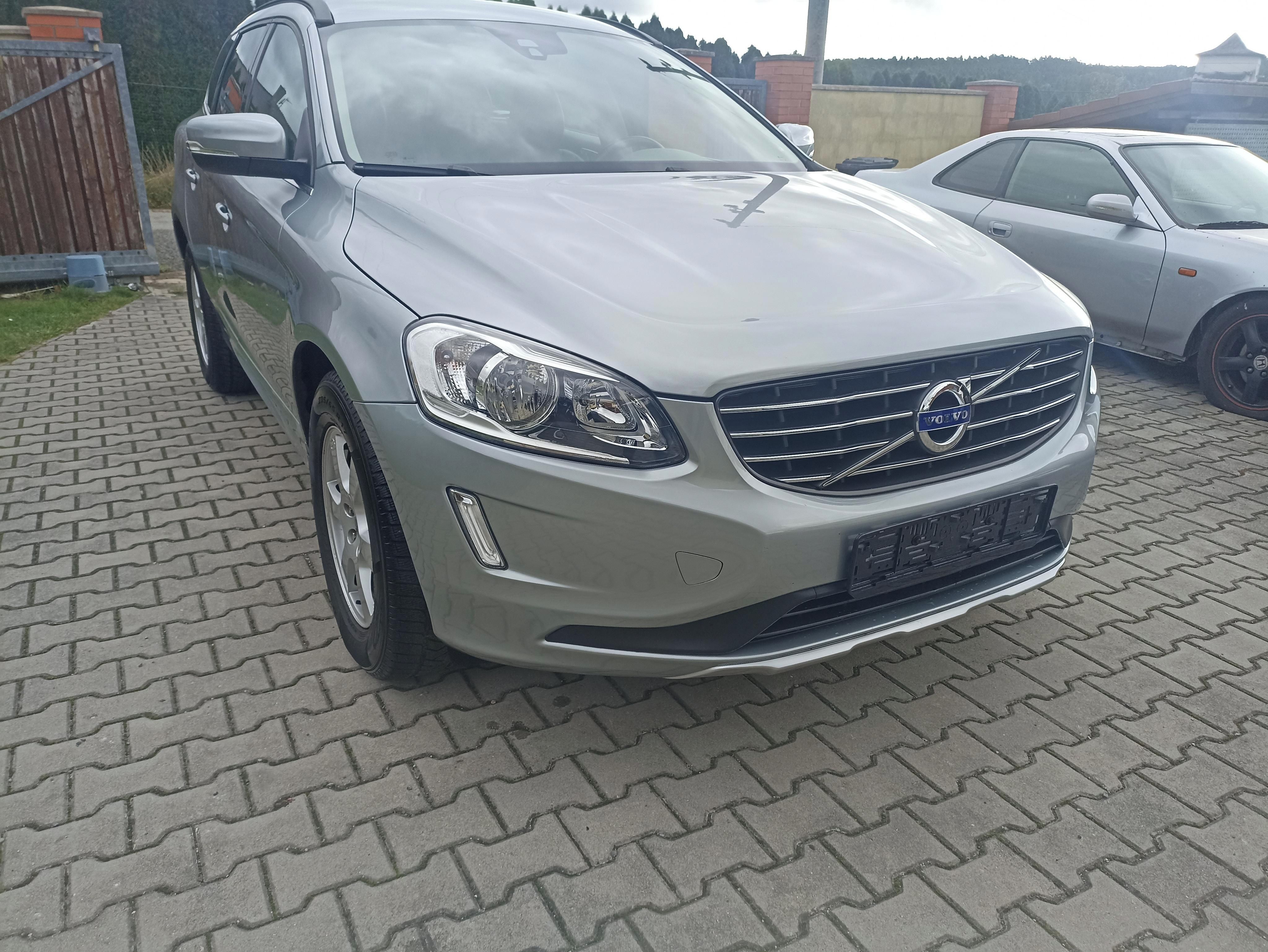 Volvo XC60, D4,man.,2wd, DPH - fotka 6