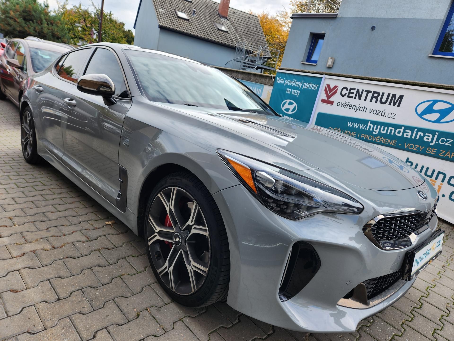 Kia Stinger, 3.3-GT-RED KŮŽE-AUTOMAT - fotka 3