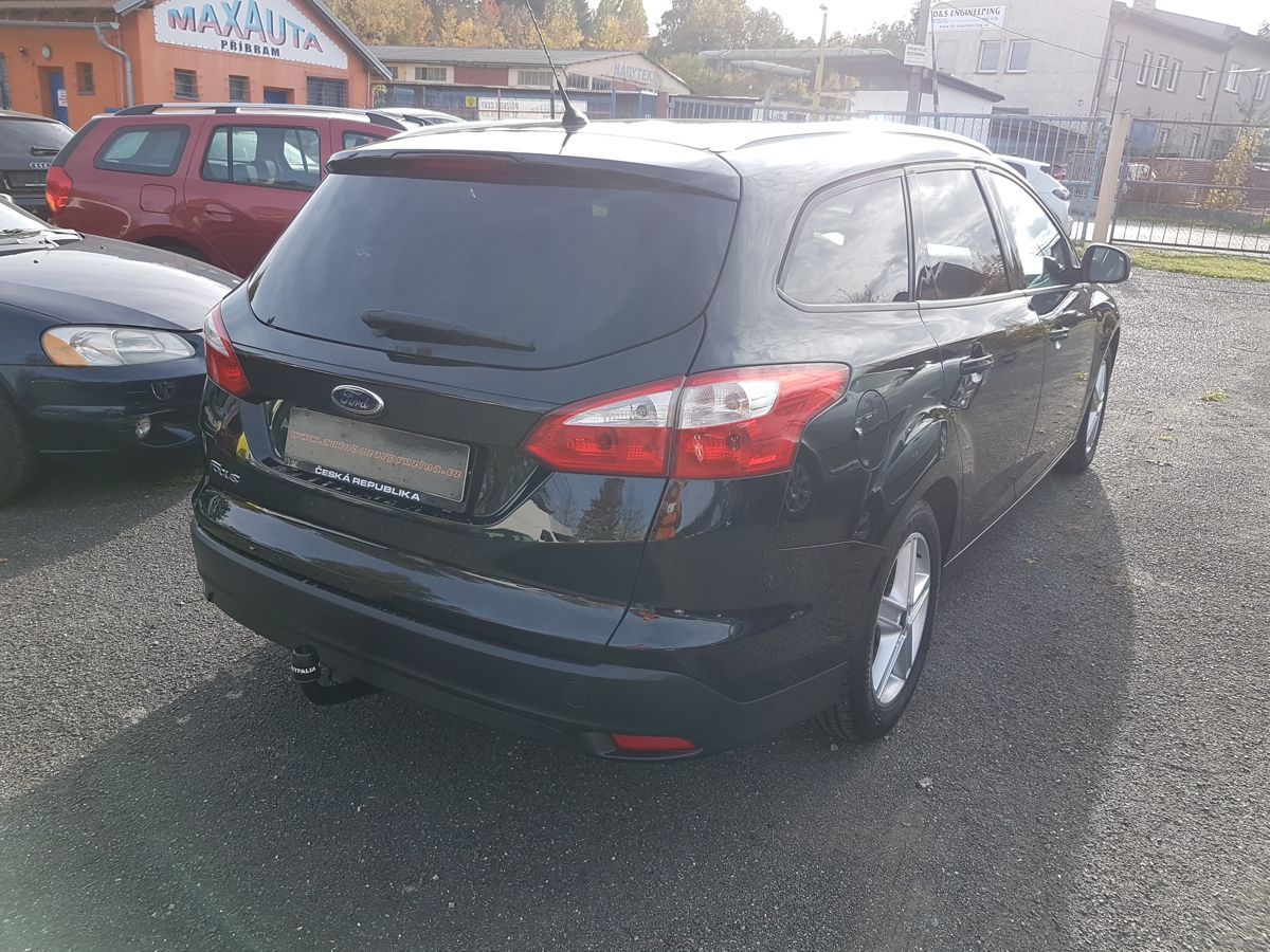 Ford Focus, 1.6i 63KW REZERVACE - fotka 5