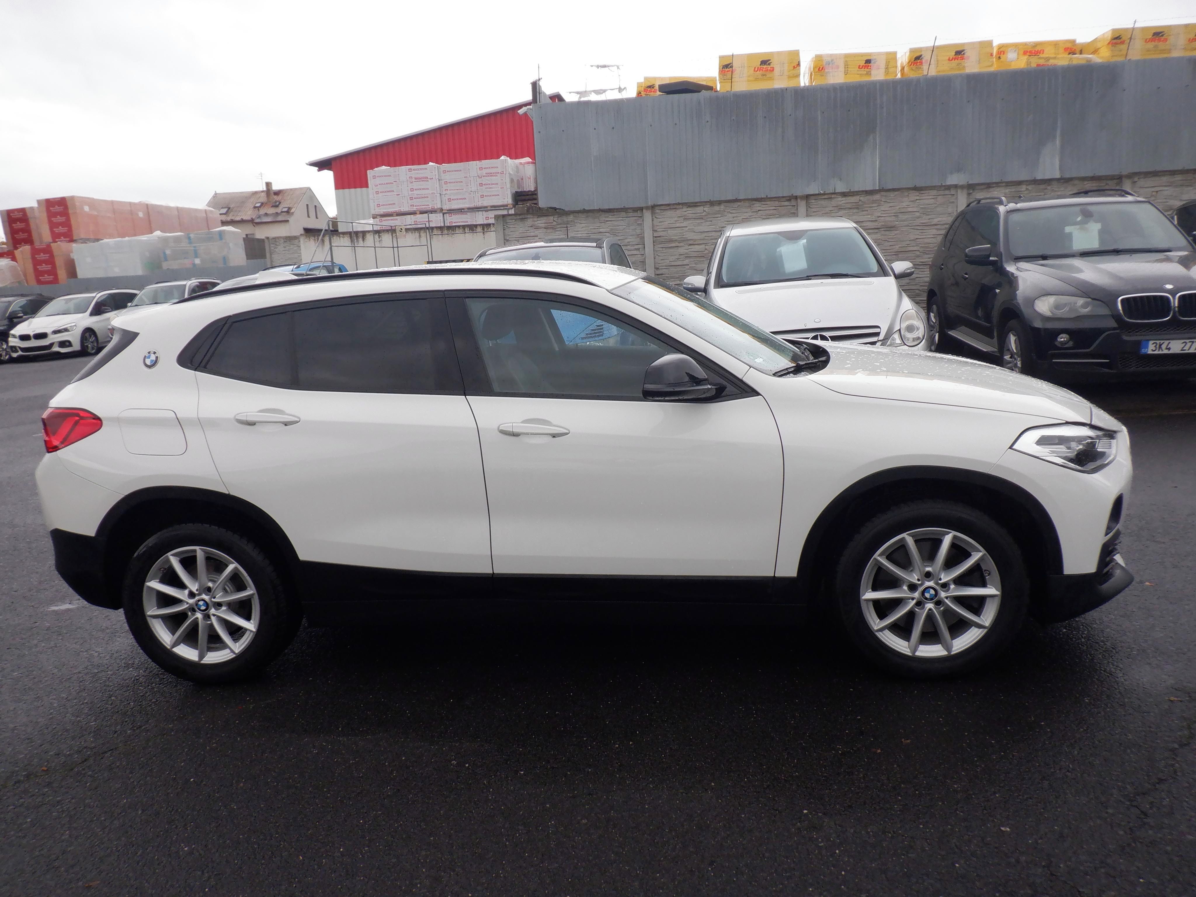 BMW X2, 2.0i xDrive,1.maj.4x4,Automat - fotka 4