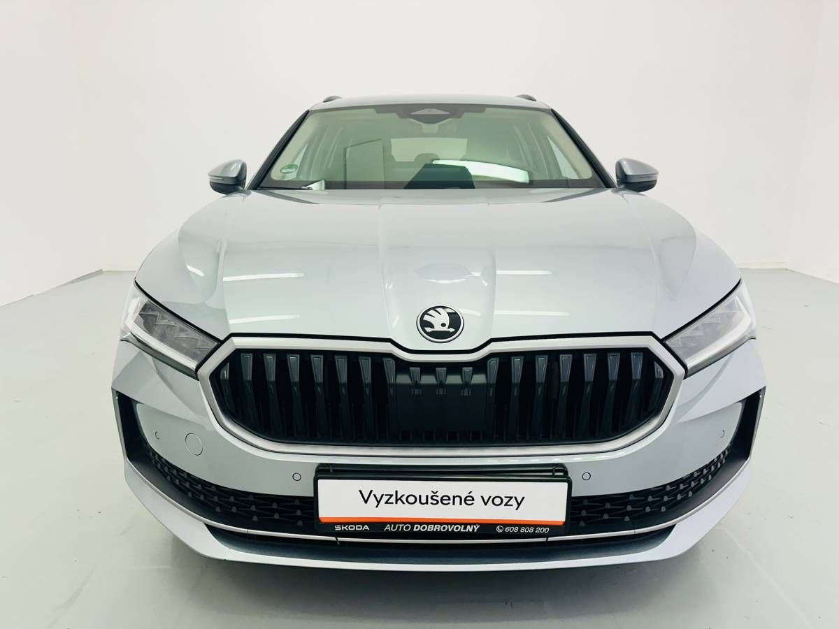 Škoda Superb, Combi Selection 2,0TDI 110kW D - fotka 4