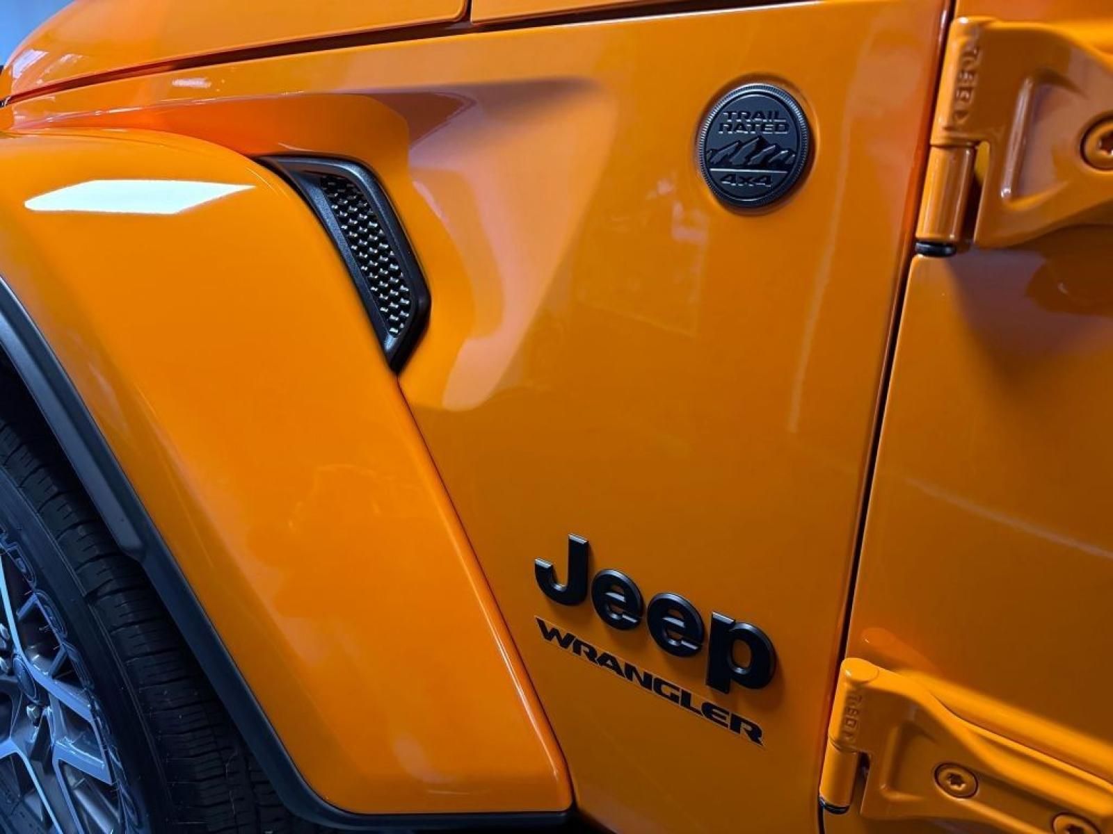 Jeep Wrangler, Unlimited 2.0T 272k AT8 - fotka 6