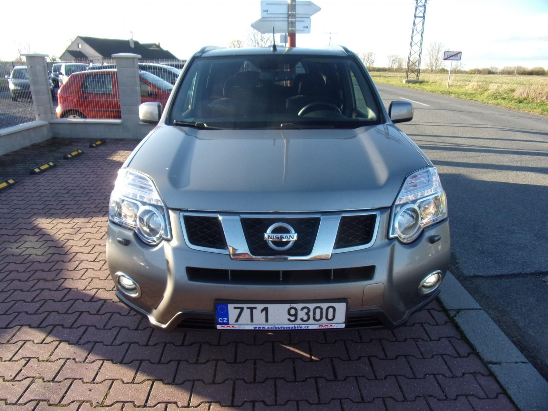 Nissan X-Trail, 2,0DCI 110kW 4x4 AUT AC TAŽNÉ - fotka 2