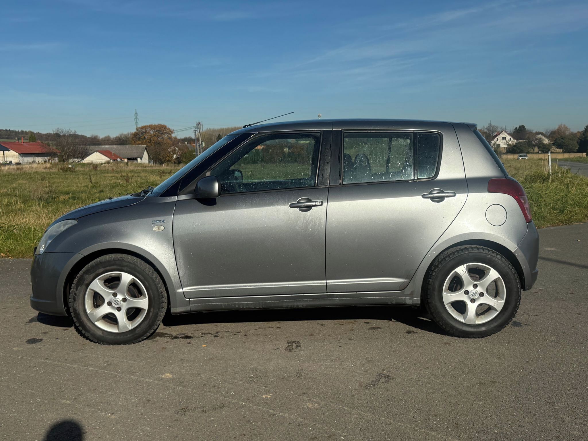 Suzuki Swift, 1,3 D - fotka 2