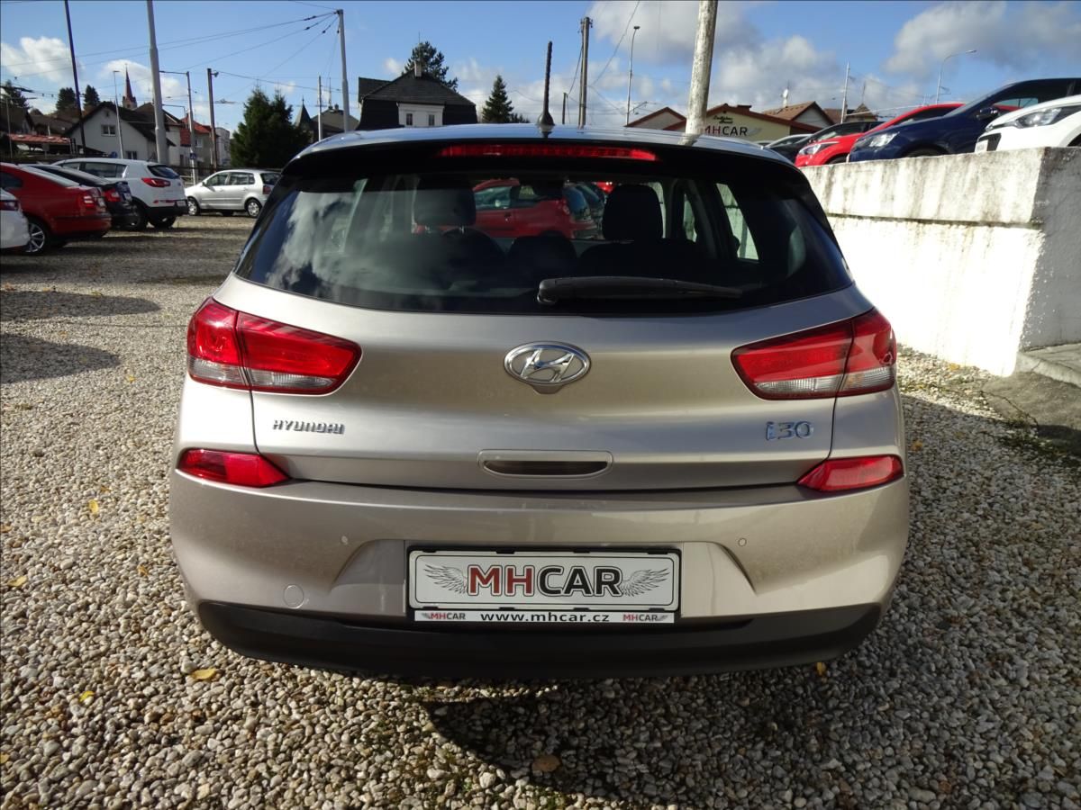Hyundai i30, 1,0TGDi 88kW - fotka 6