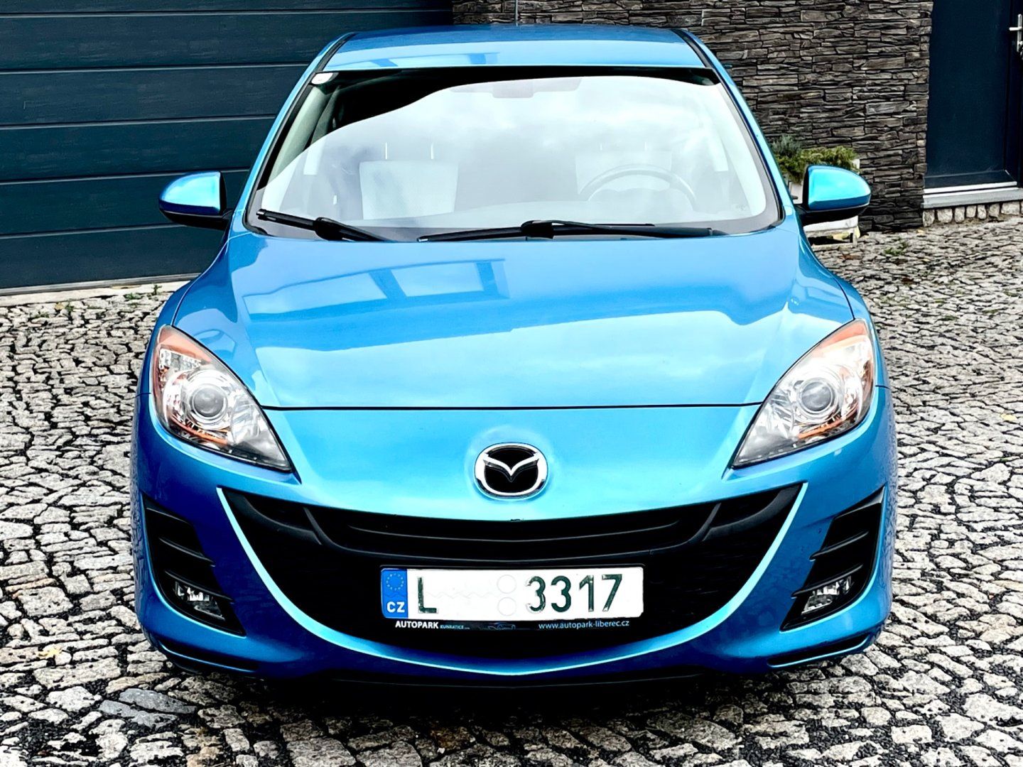 Mazda 3, 2.2 Turbodiesel TX Plus Bose - fotka 2