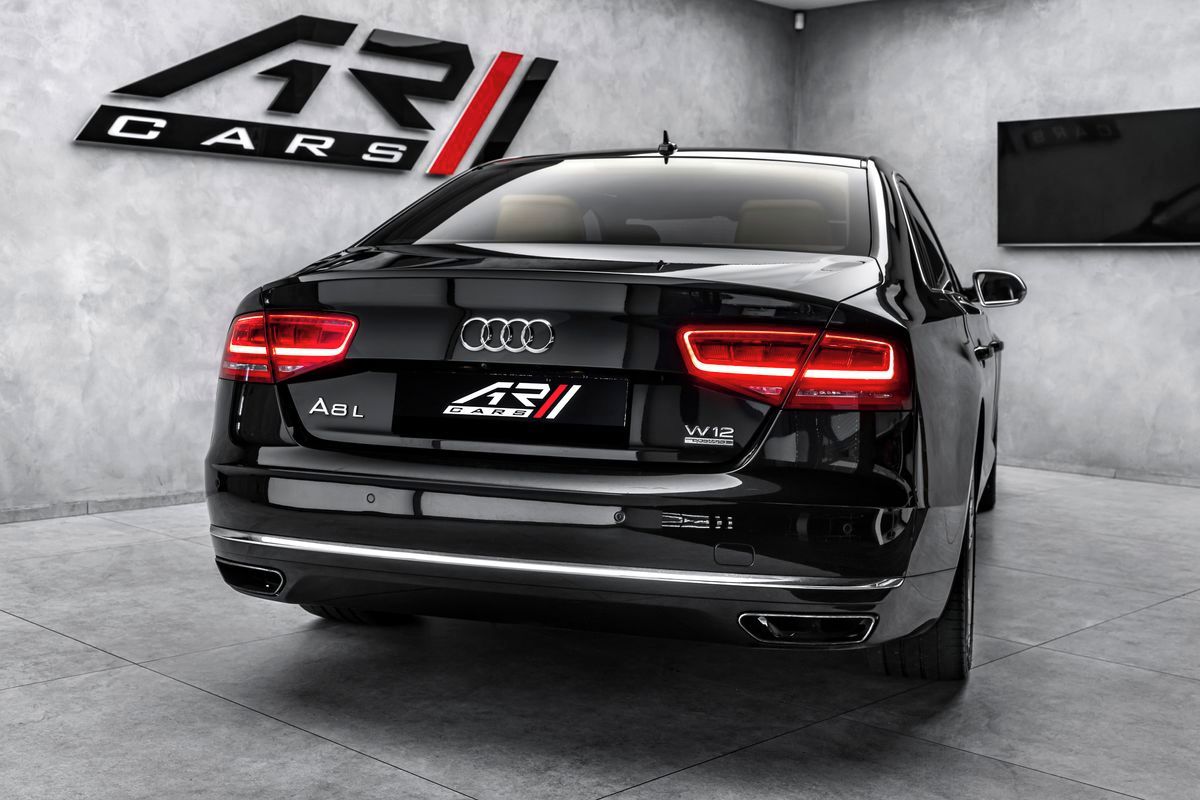 Audi A8, 6,3 W12 L Exclusive Keramiky M - fotka 6