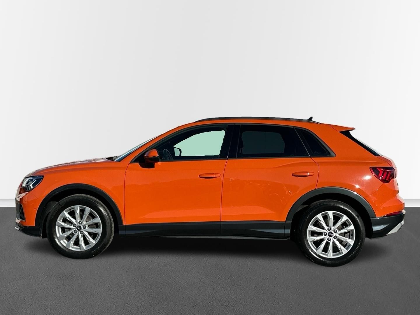 Audi Q3, Advanced 2.0 TDI 110 kW S tron - fotka 3