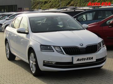 1.4 TSi,LED,výhřev sed.