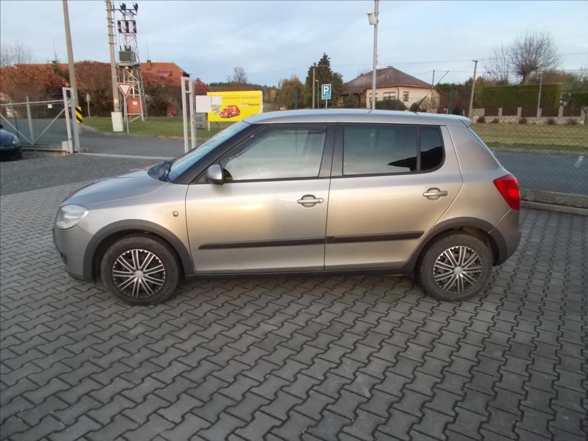 Škoda Fabia, 1,2 HTP ČR KLIMA OK  II - fotka 4
