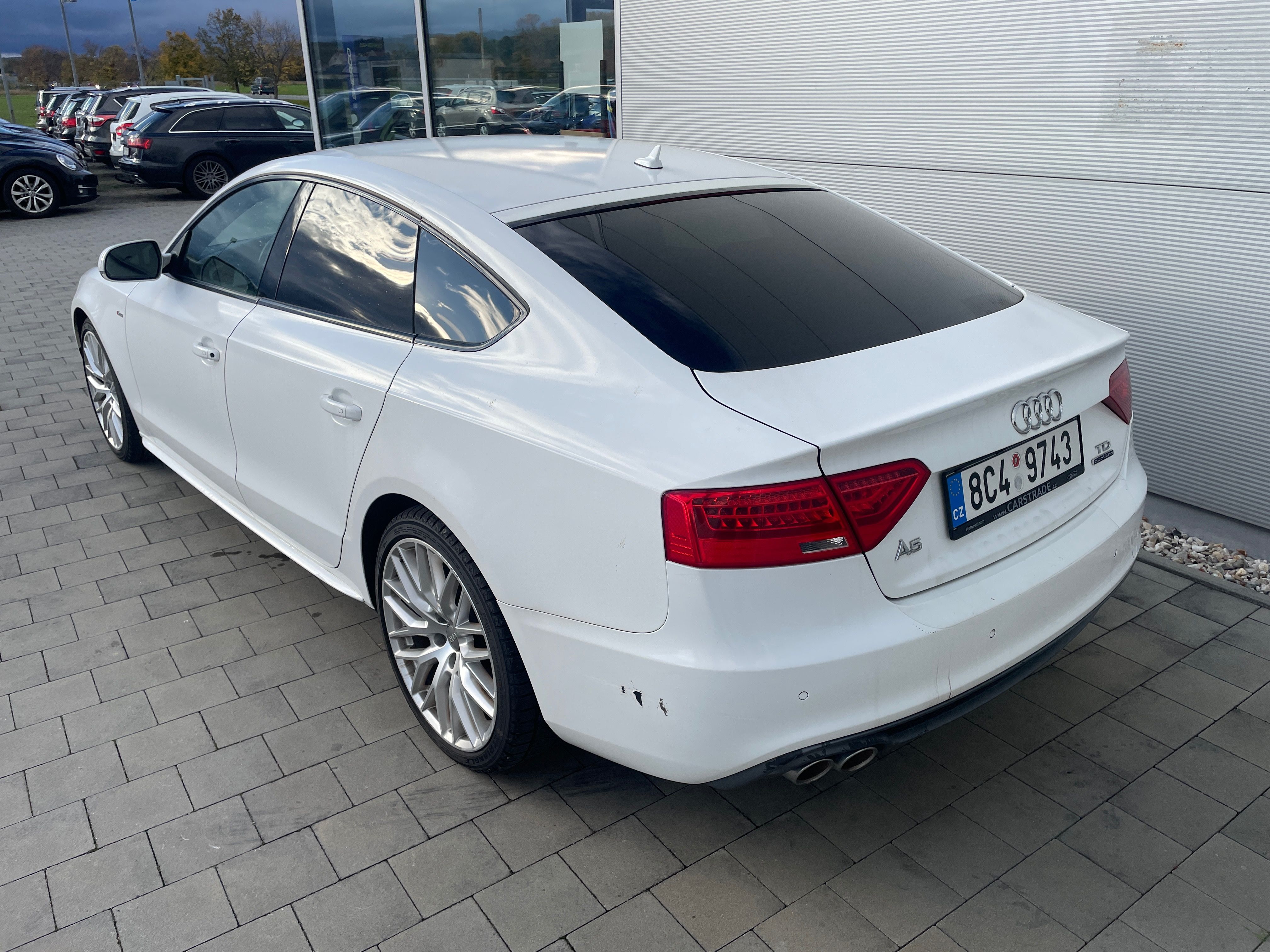 Audi A5, 2.0 TDI Quattro S line - fotka 4
