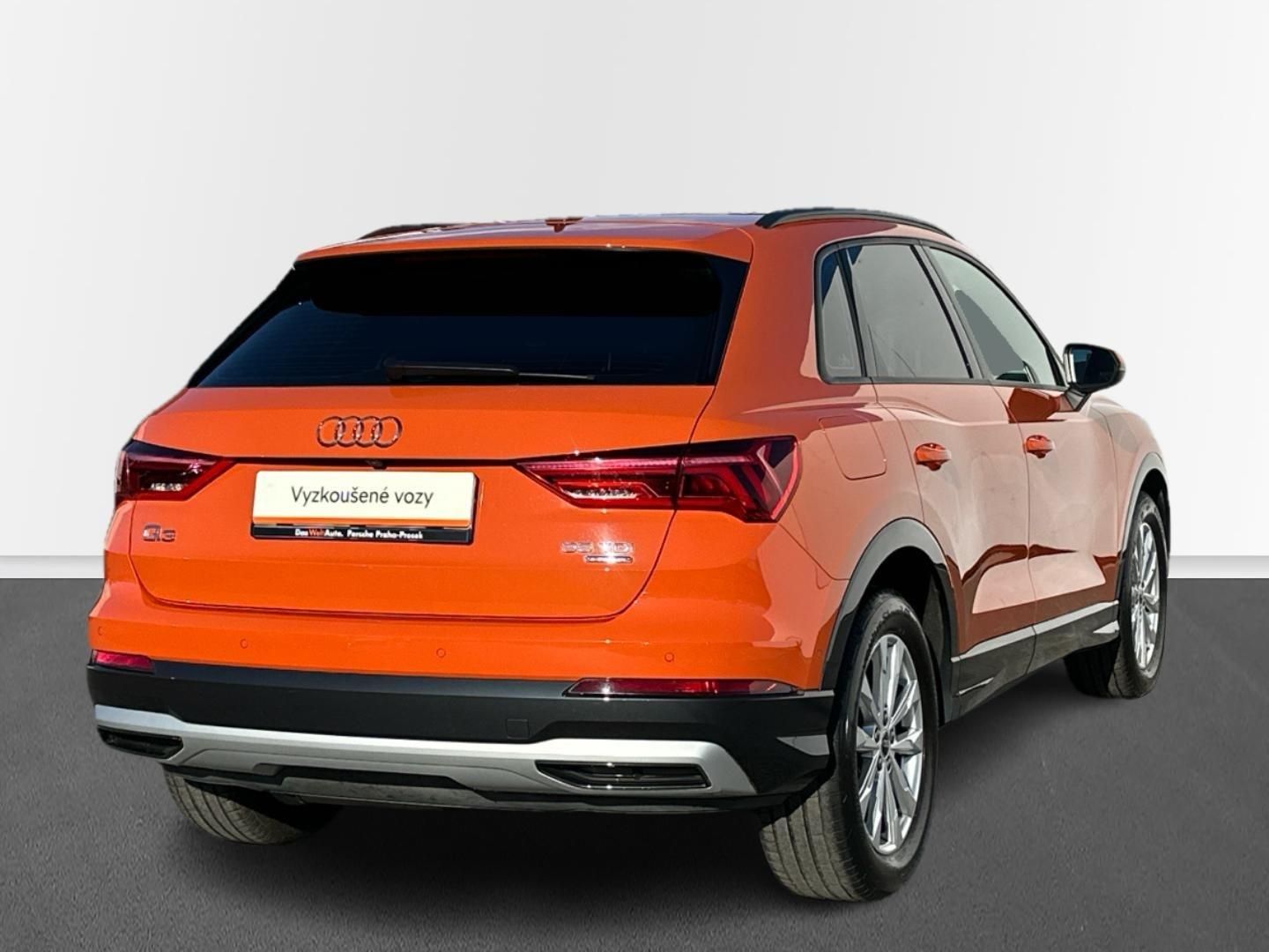 Audi Q3, Advanced 2.0 TDI 110 kW S tron - fotka 2