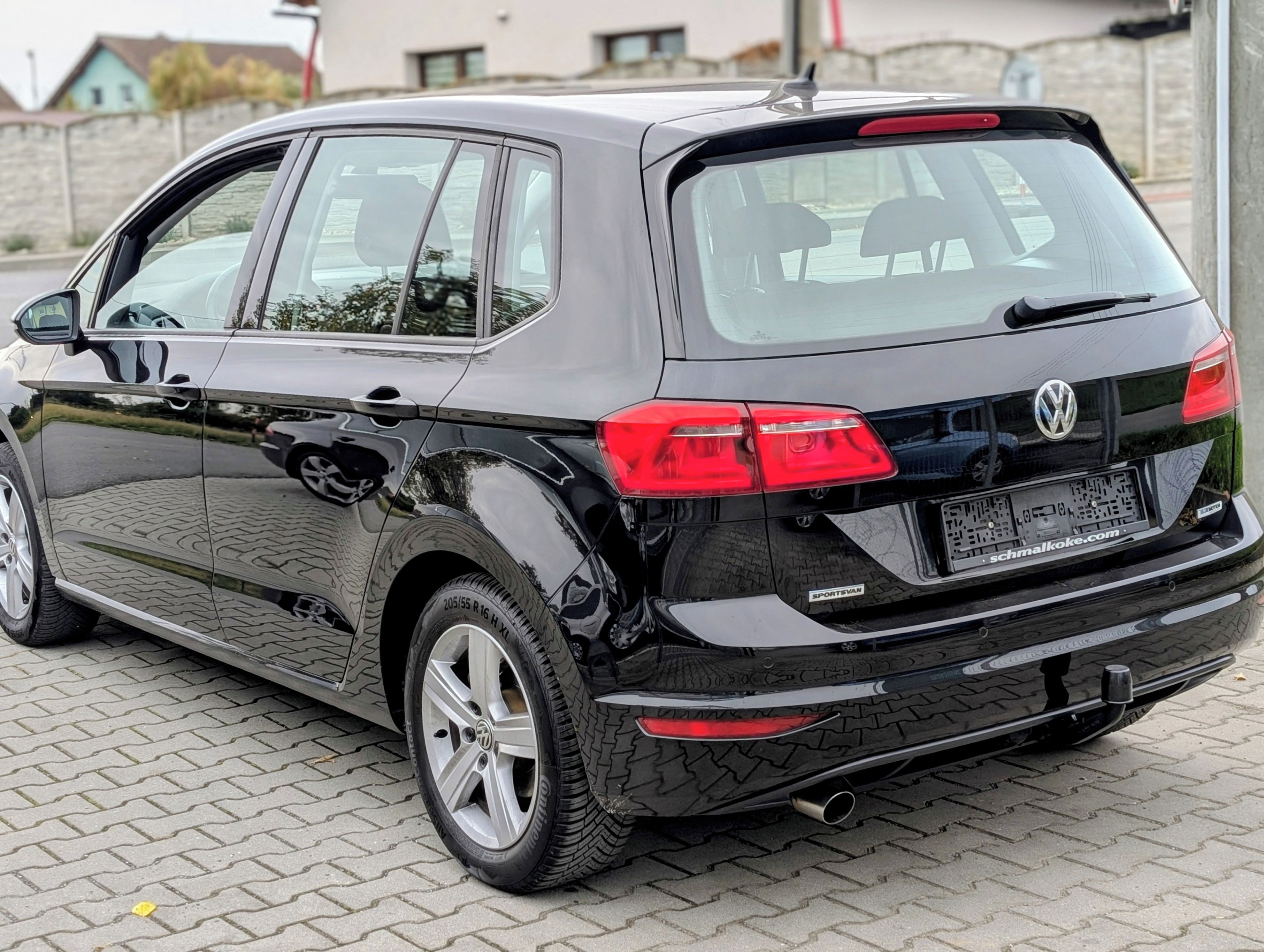 Volkswagen Golf Sportsvan, SPORTSVAN 1.6TDi 81kW TAŽNÉ - fotka 4