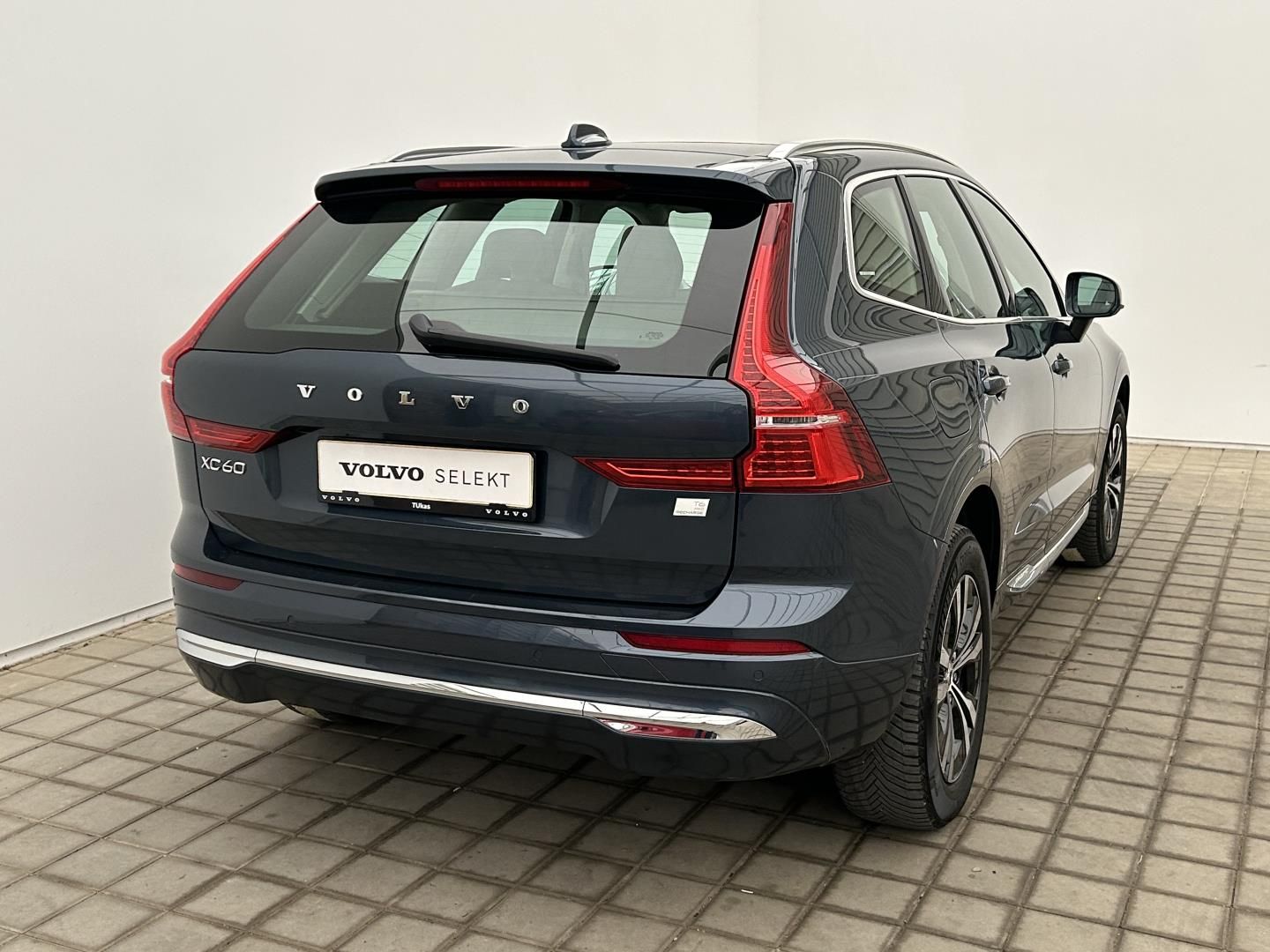 Volvo XC60, 2.0T6 257kW 4x4  Recharge PLUS - fotka 5
