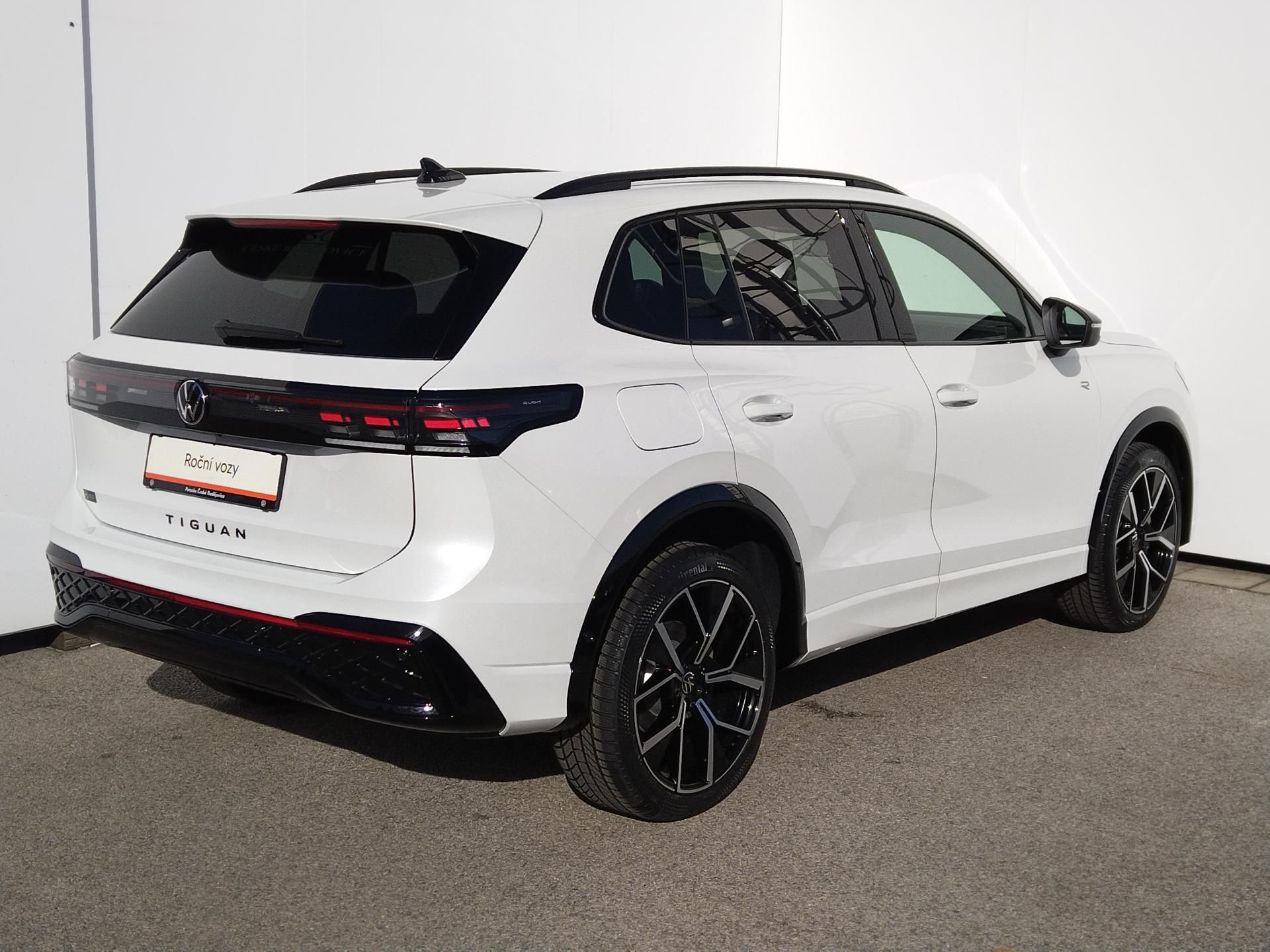 Volkswagen Tiguan, Tiguan R-Line 2,0 TSI 150 kW 4 - fotka 2