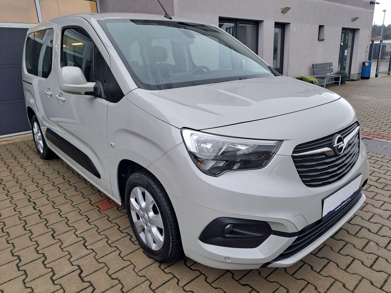 Opel Combo, 1.2 Life Edition, ZÁRUKA - fotka 2