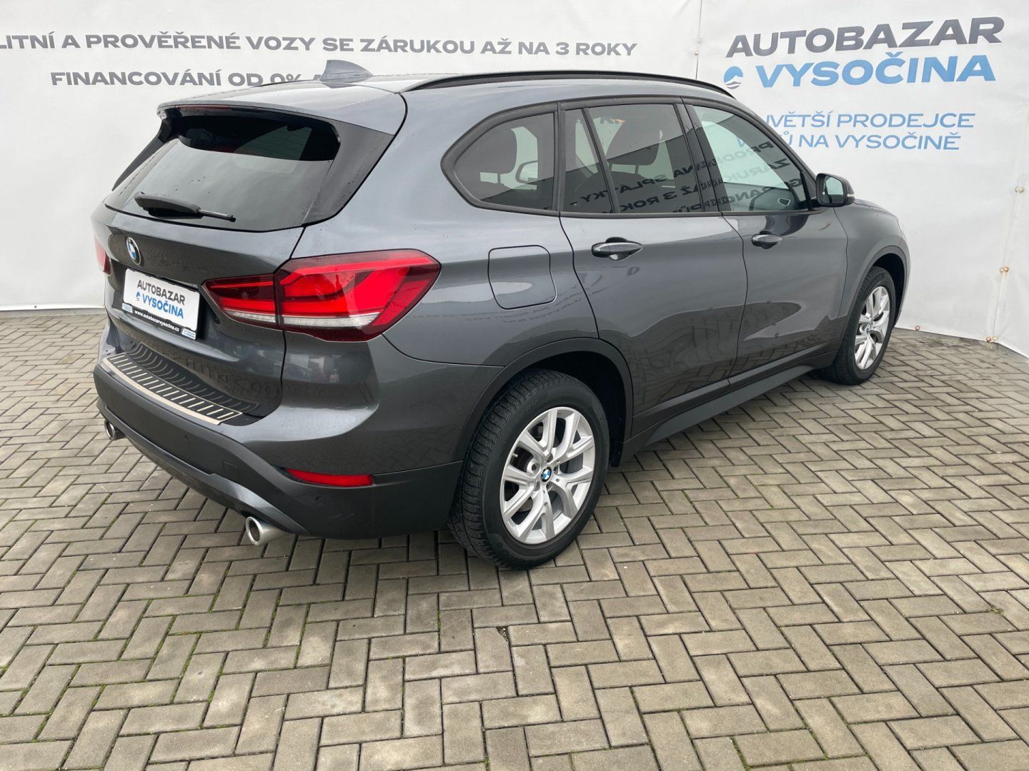 BMW X1, 20d xDrive 140kW! M Sport - fotka 4