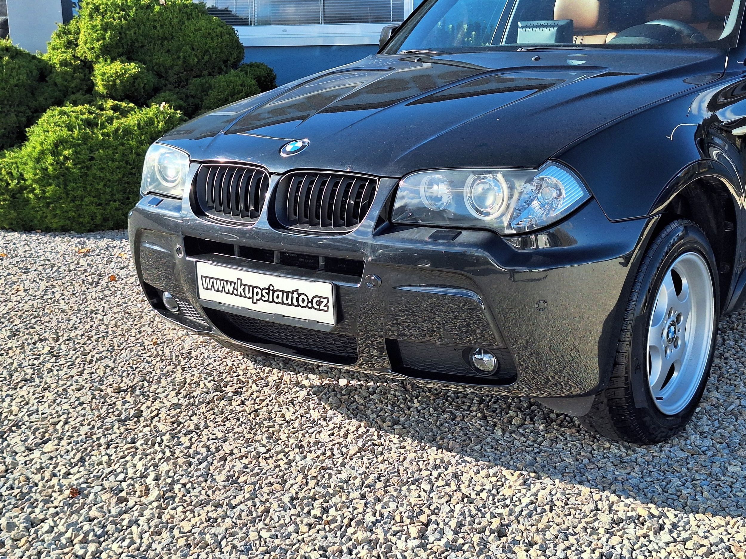 BMW X3, 3,0d M Paket - fotka 2