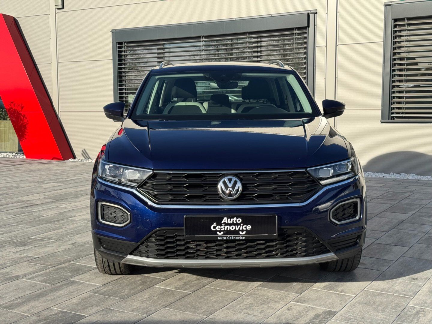 Volkswagen T-Roc, SPORT 1.5 TSI DSG - fotka 2