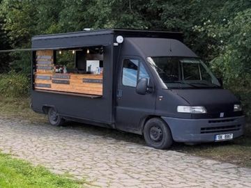 FOOD TRUCK KOMPLET VYBAVEN