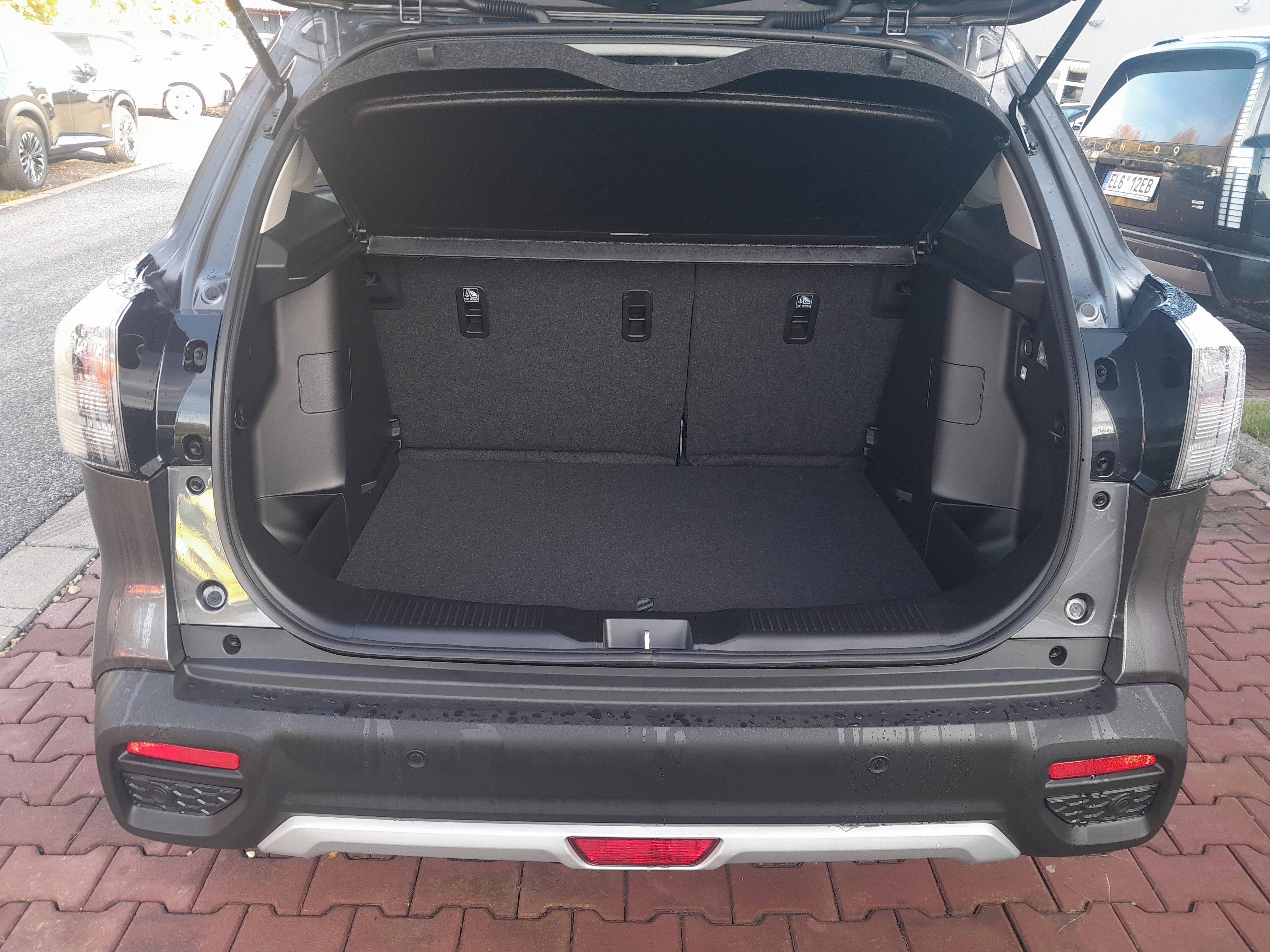 Suzuki S-Cross, 1,4 ELEGANCE 4x4 PANORAMA - fotka 6