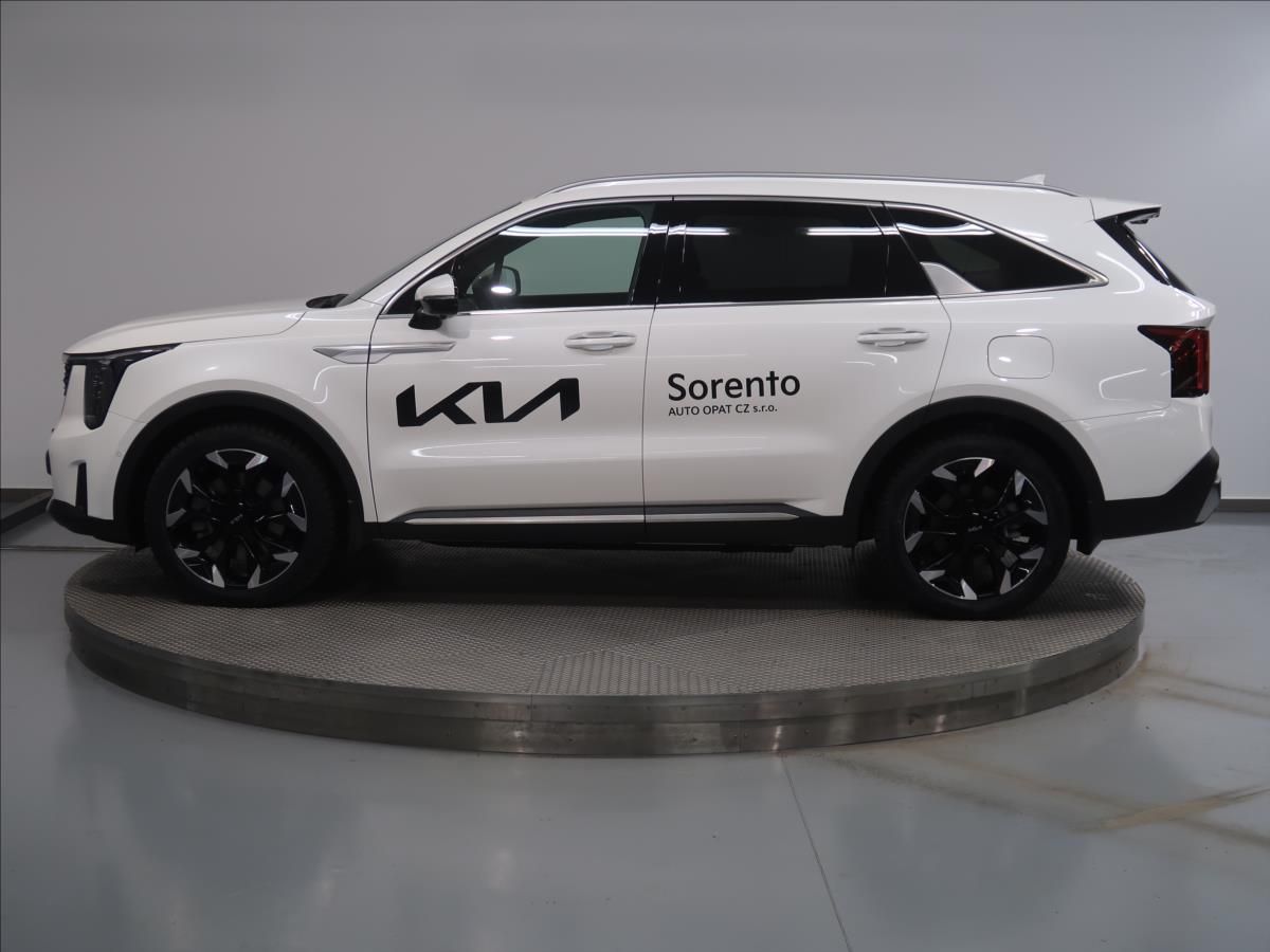 Kia Sorento, 2,2 CRDi 8DCT  TOP NAPPA 7P - fotka 3