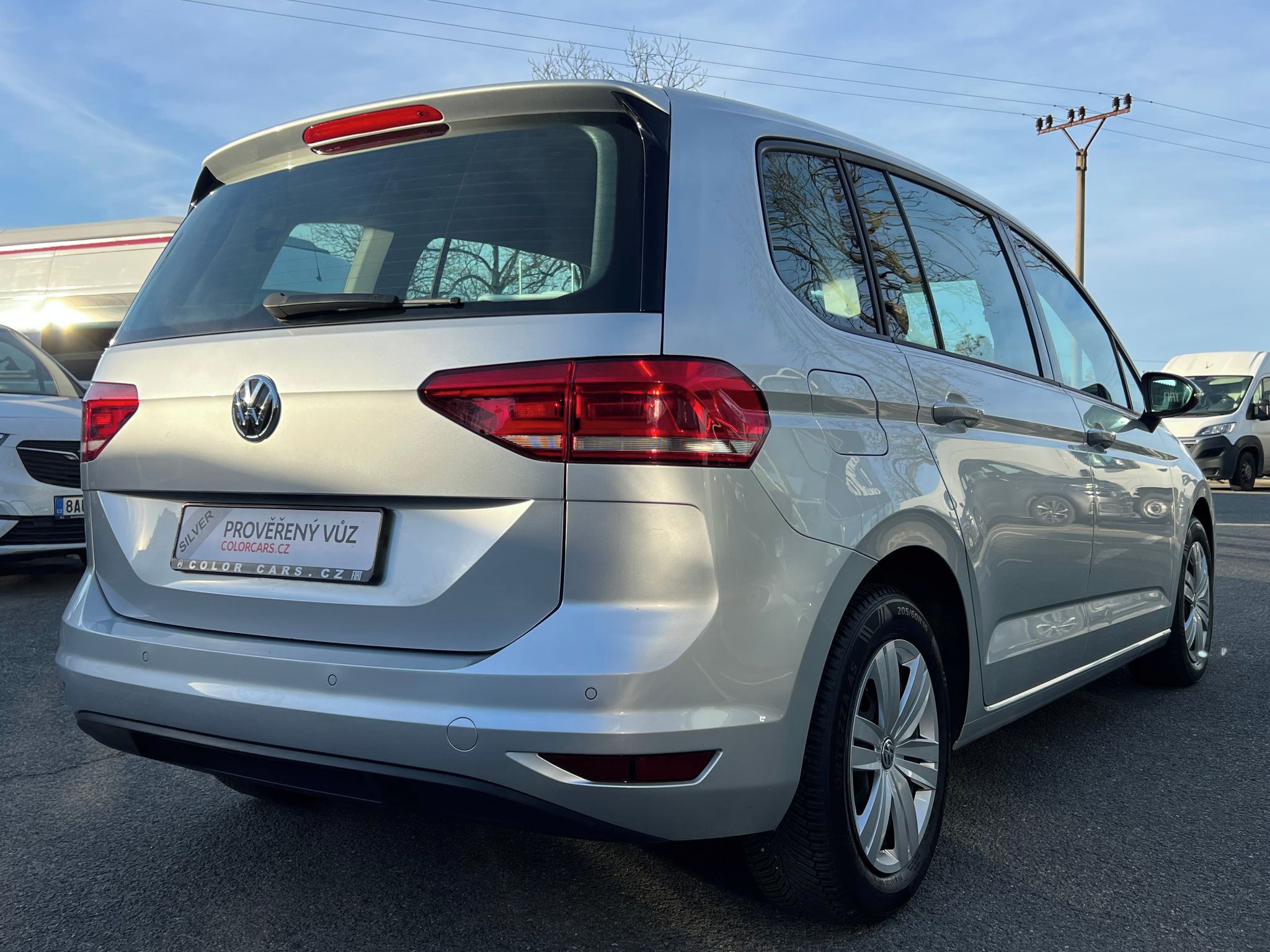 Volkswagen Touran, 1.2 110k SERVIS ZÁRUKA TAŽNÉ - fotka 5
