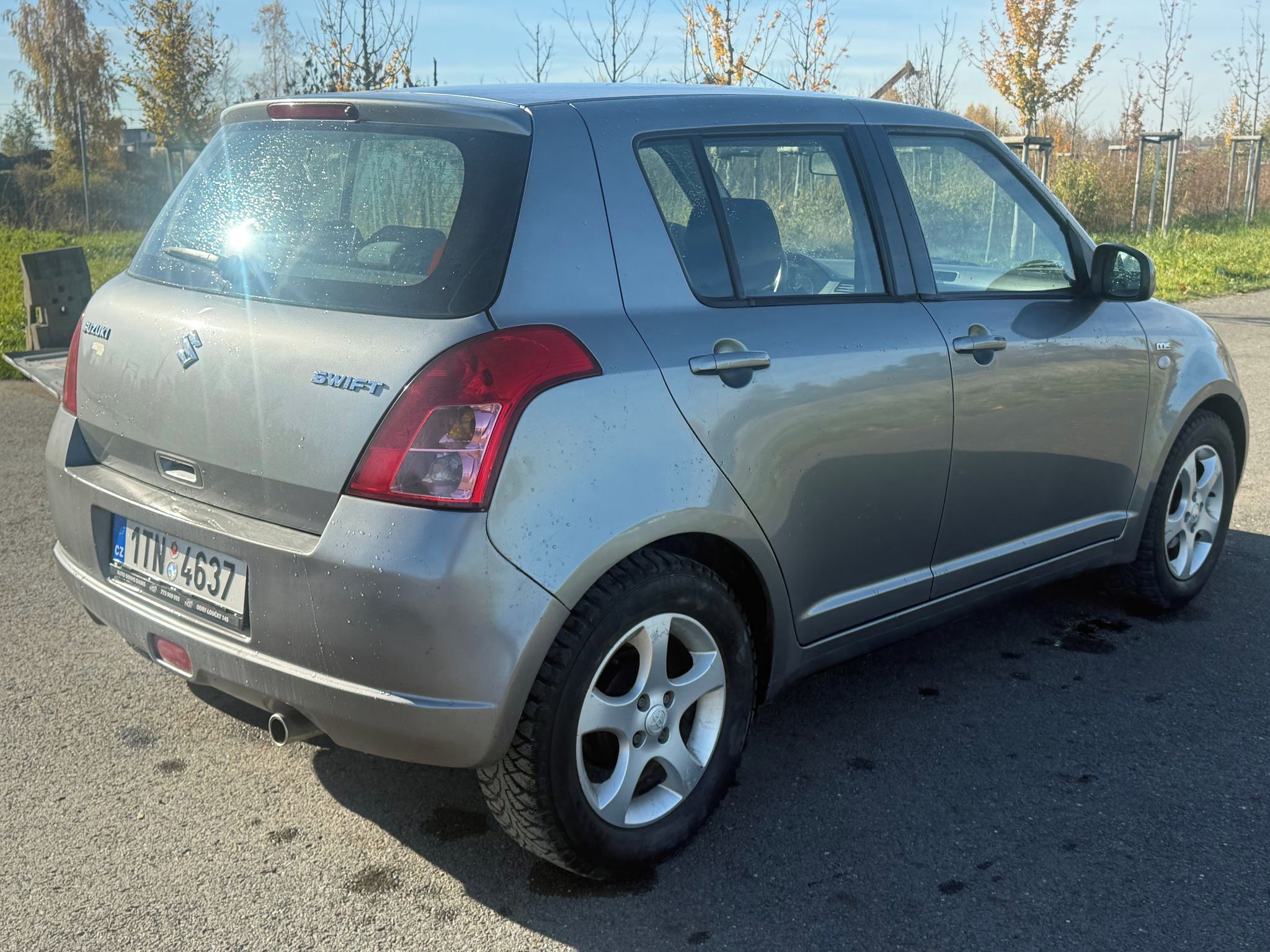 Suzuki Swift, 1,3 D - fotka 5