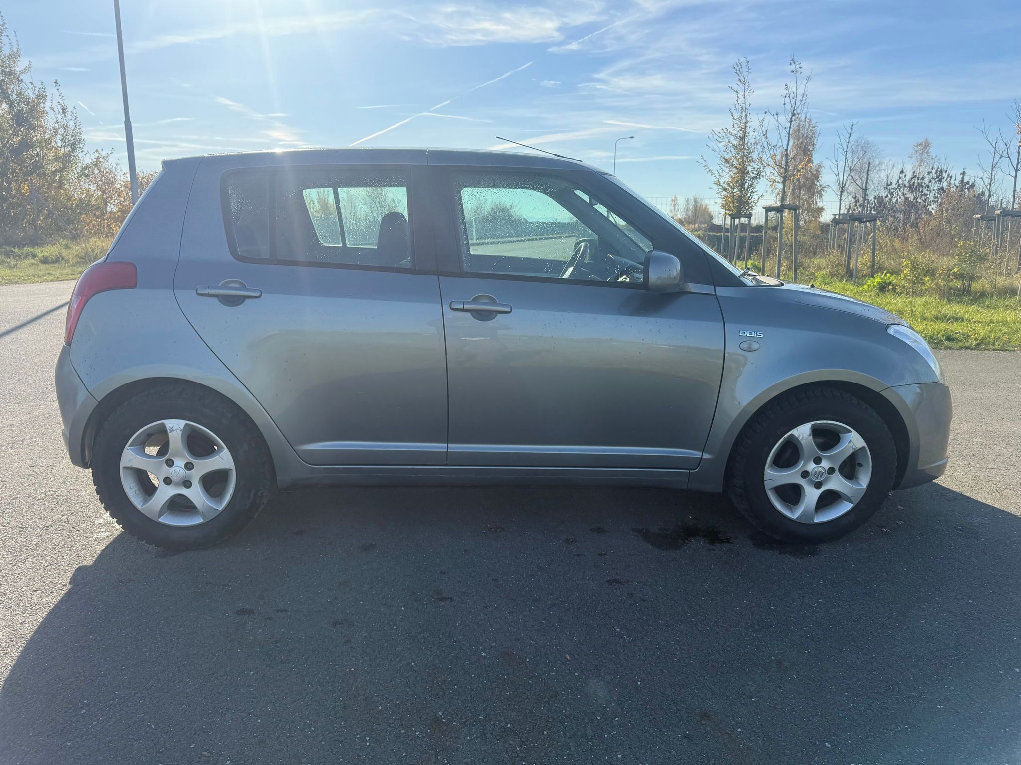 Suzuki Swift, 1,3 D - fotka 6