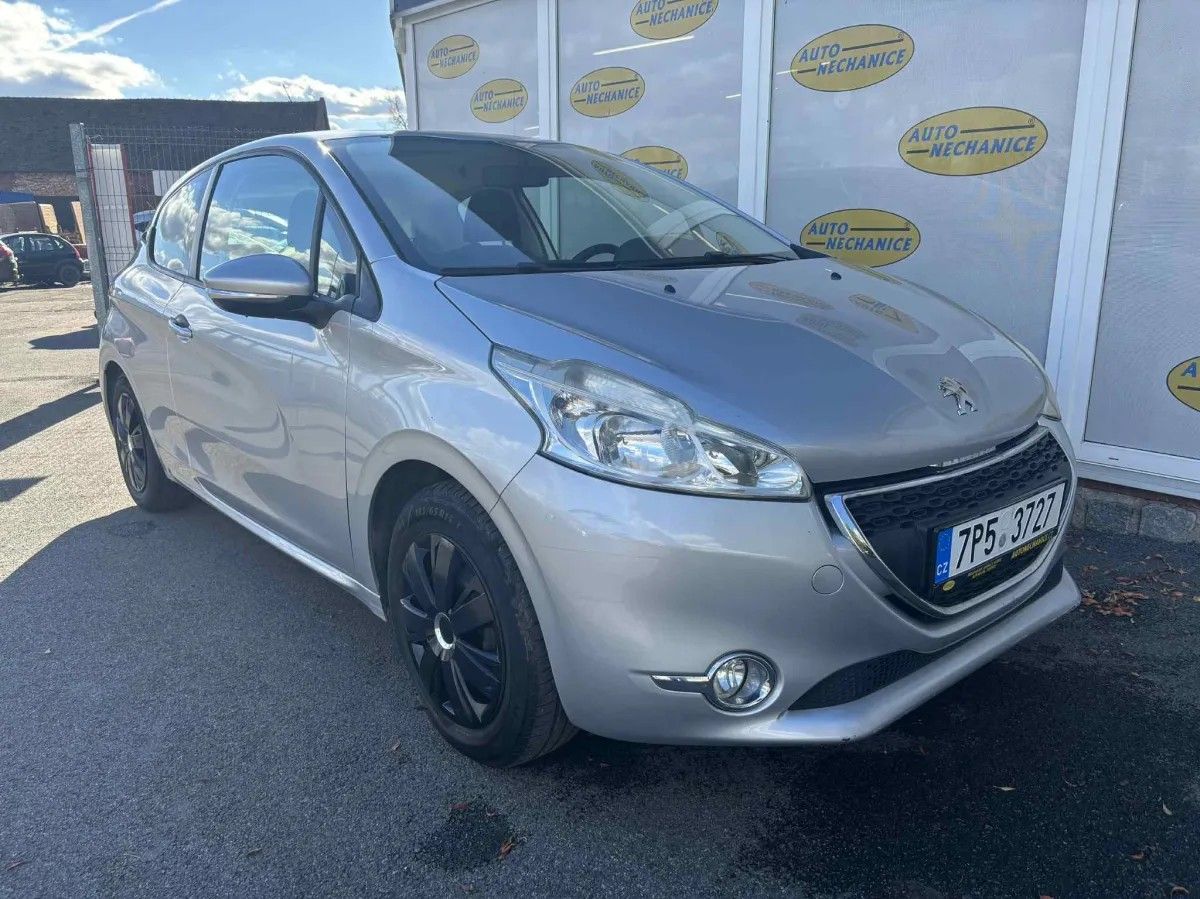 Peugeot 208, 1.2 PureTech - fotka 3