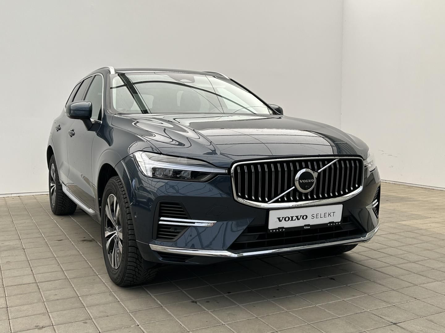 Volvo XC60, 2.0T6 251kW 4x4  Inscription - fotka 3